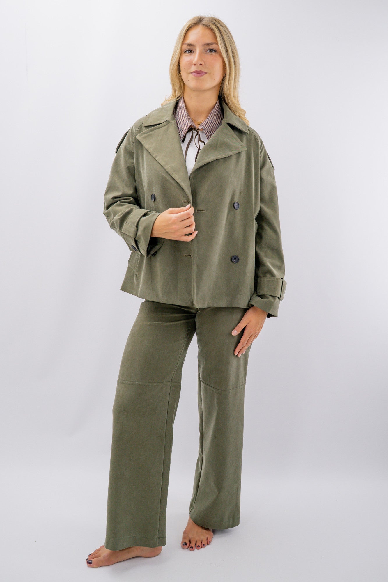 Pantalone palazzo  con cucitura al ginocchio