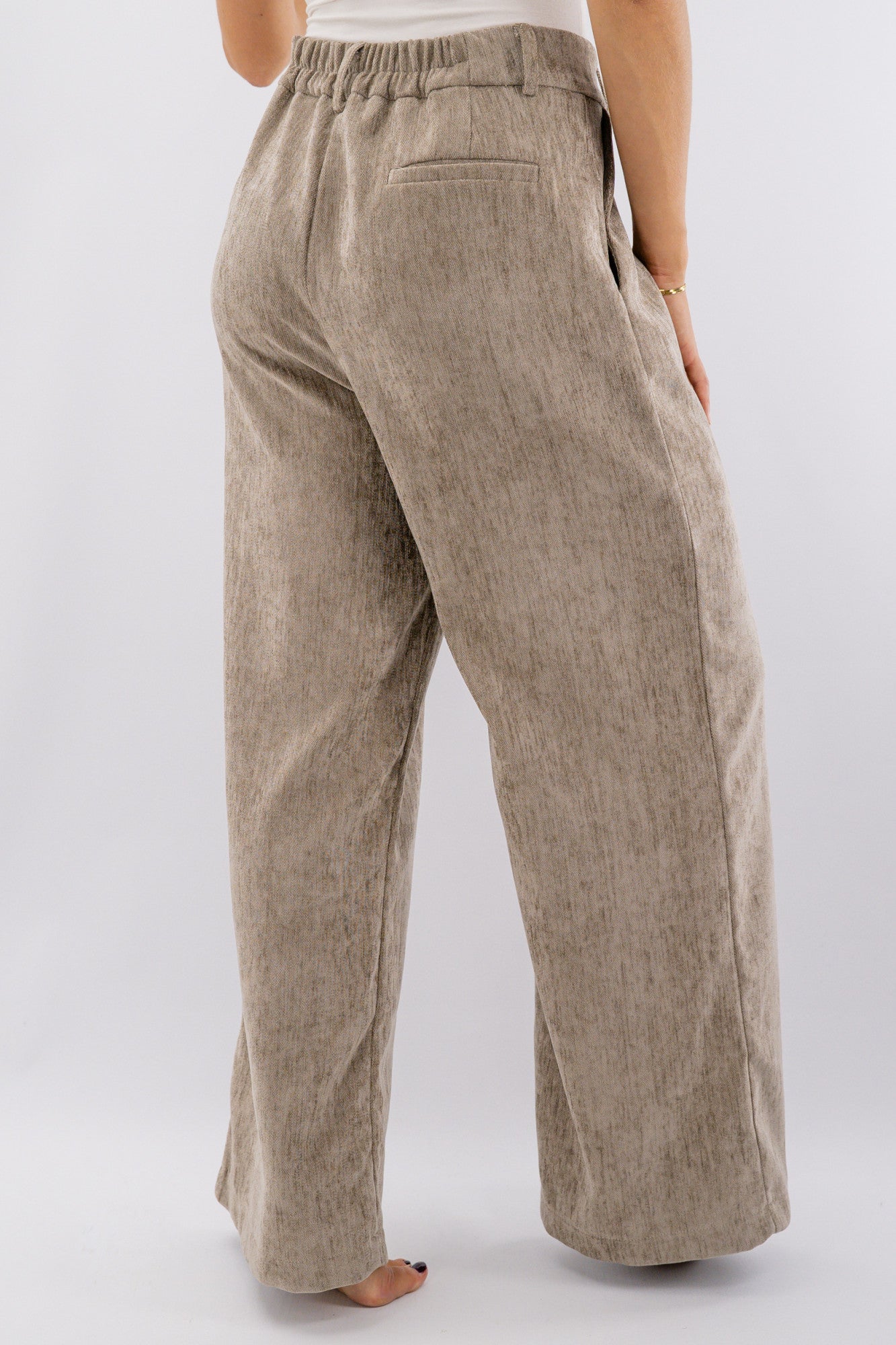 Pantalone palazzo con pinces
