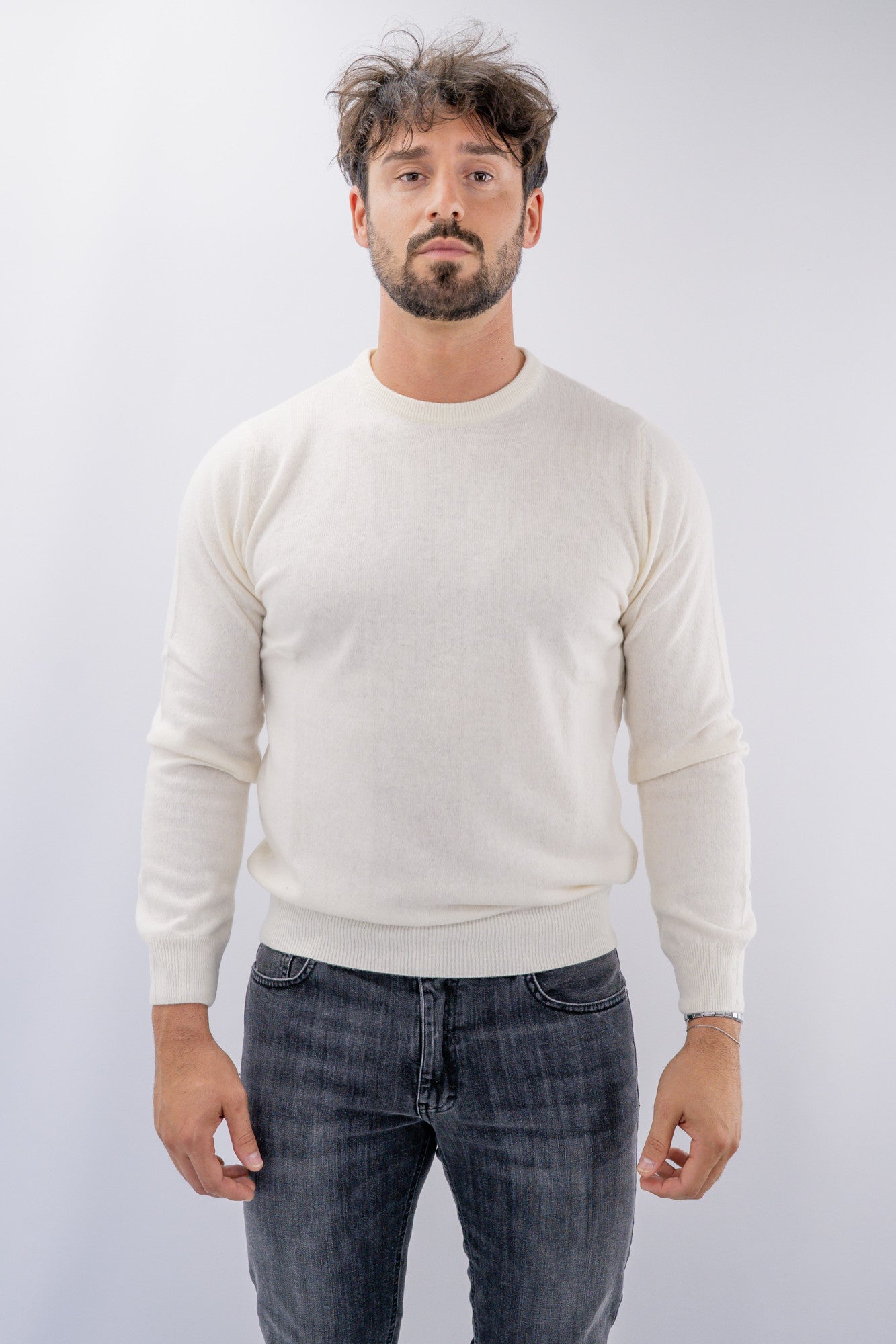 Maglia girocollo in lana e cachemire
