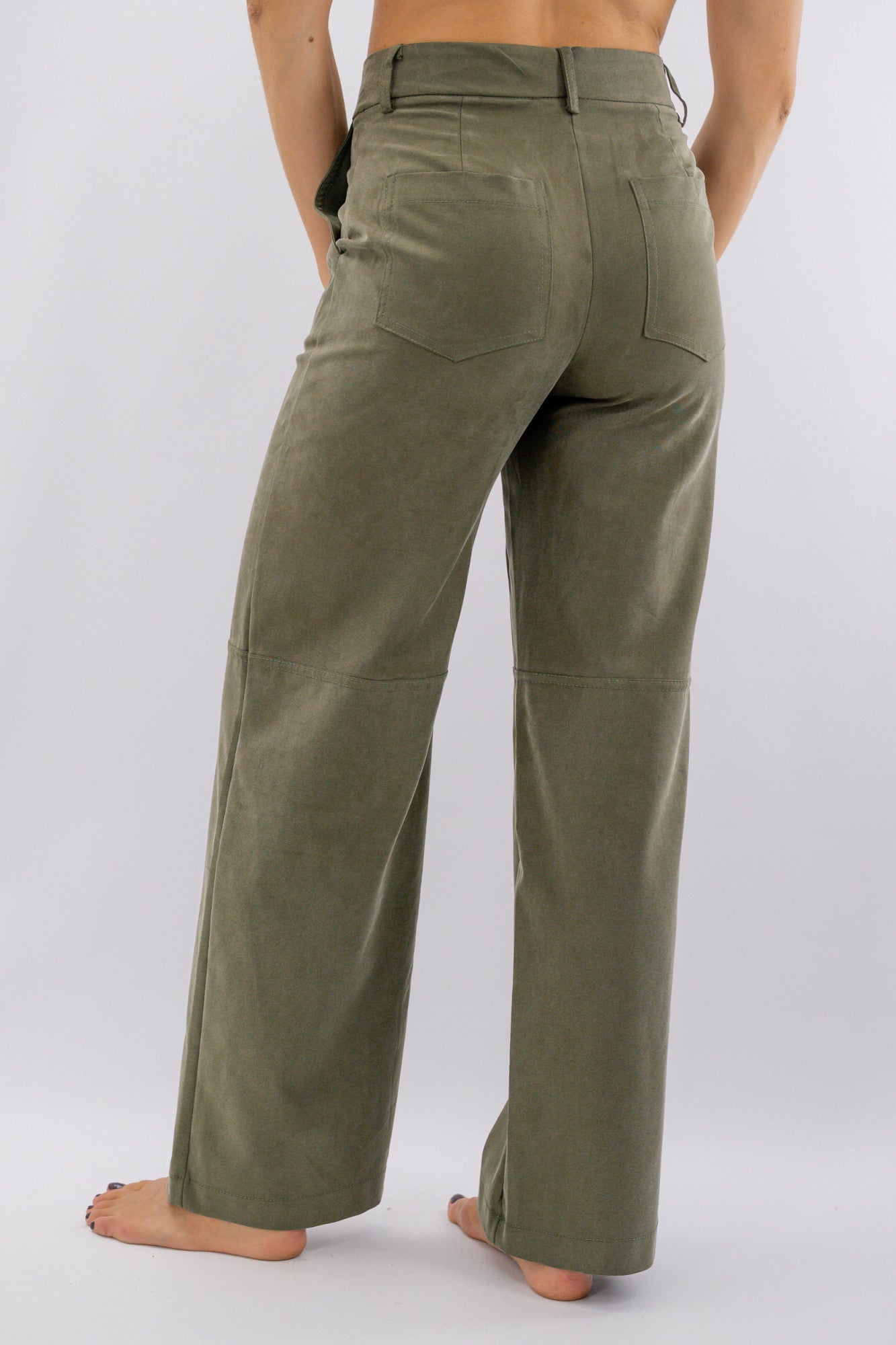 Pantalone palazzo  con cucitura al ginocchio