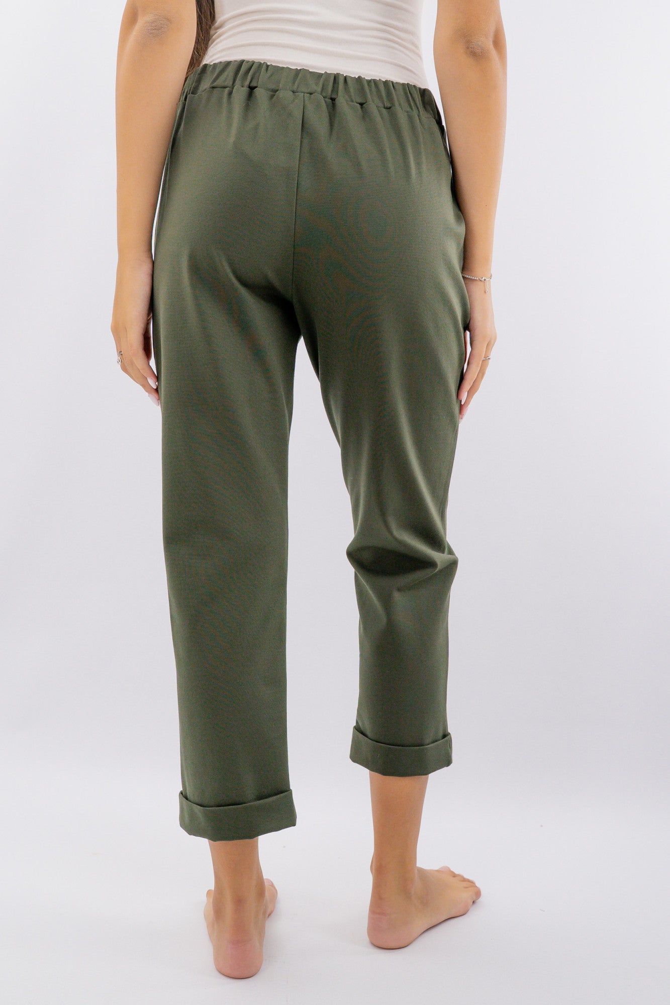 Pantalone in punto roma con risvoltino sul fondo