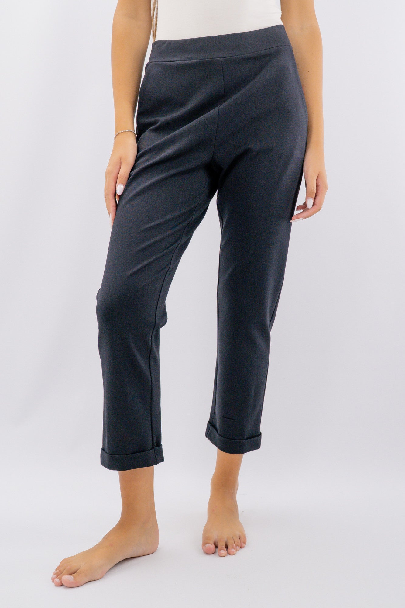 Pantalone in punto roma con risvoltino sul fondo
