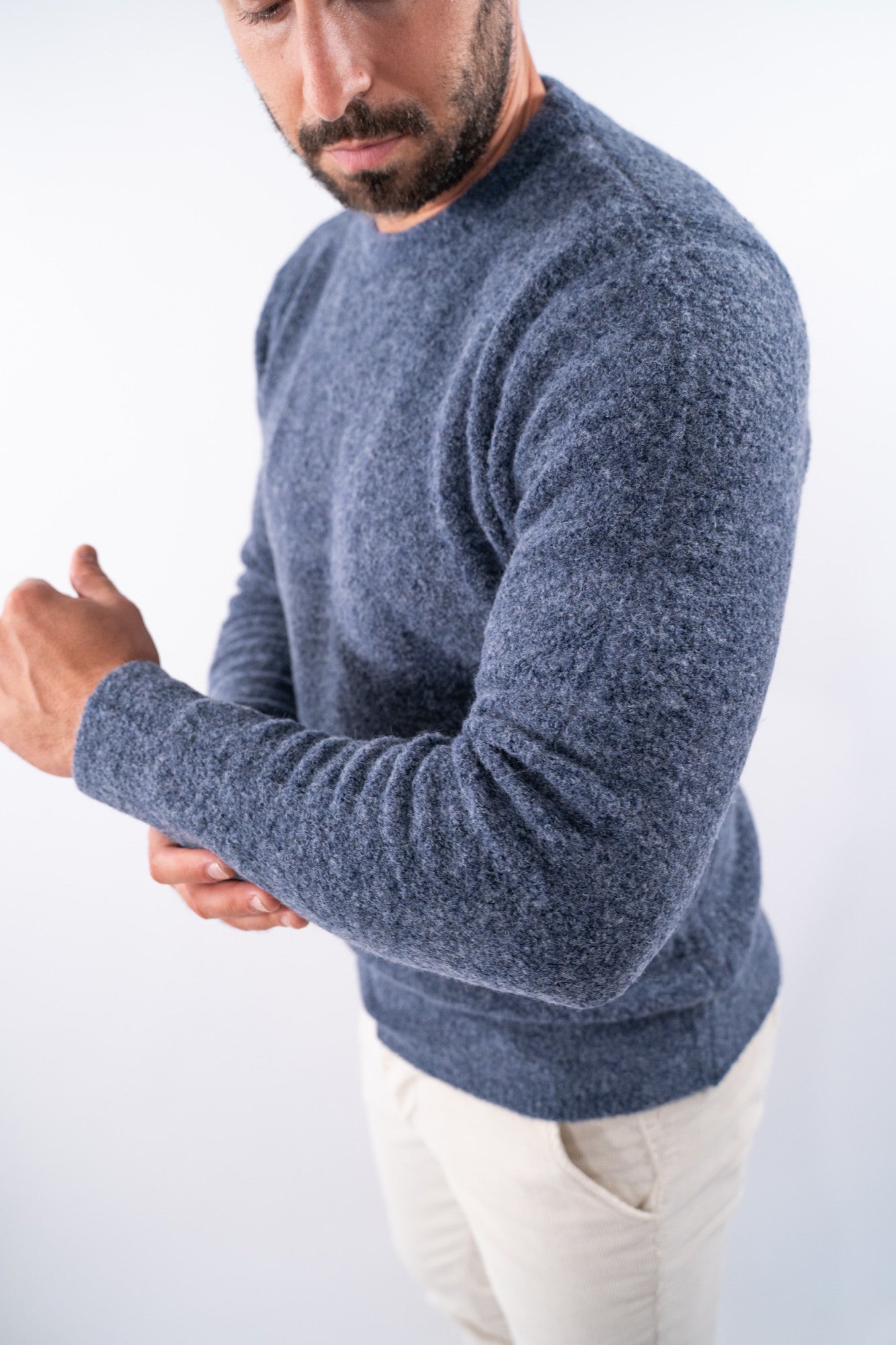Maglia girocollo in filato bouclé