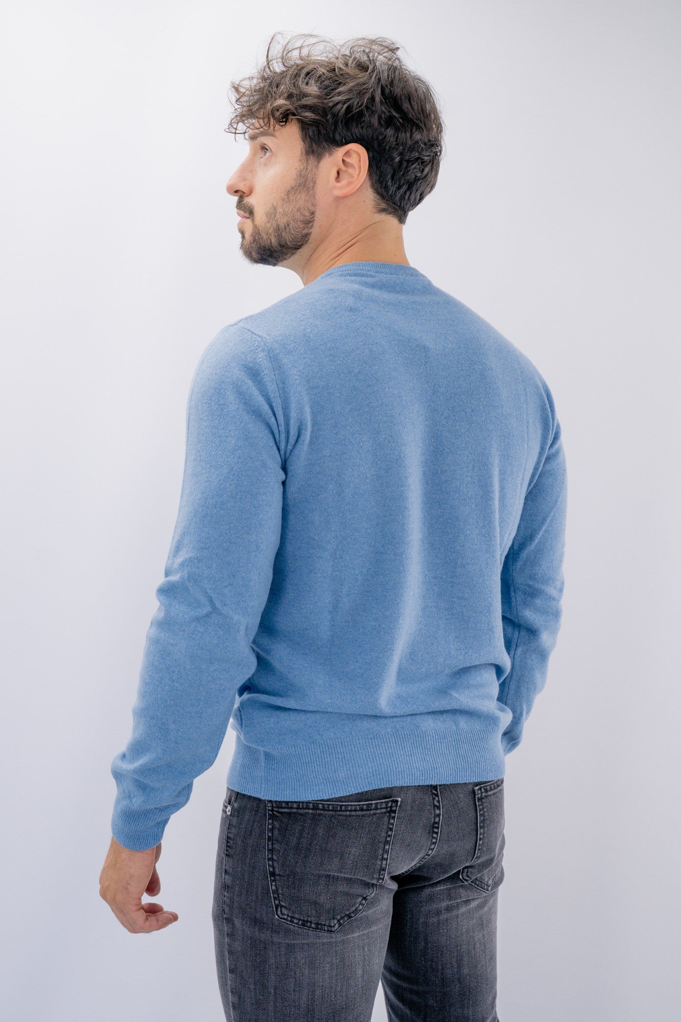 Maglia girocollo in lana e cachemire