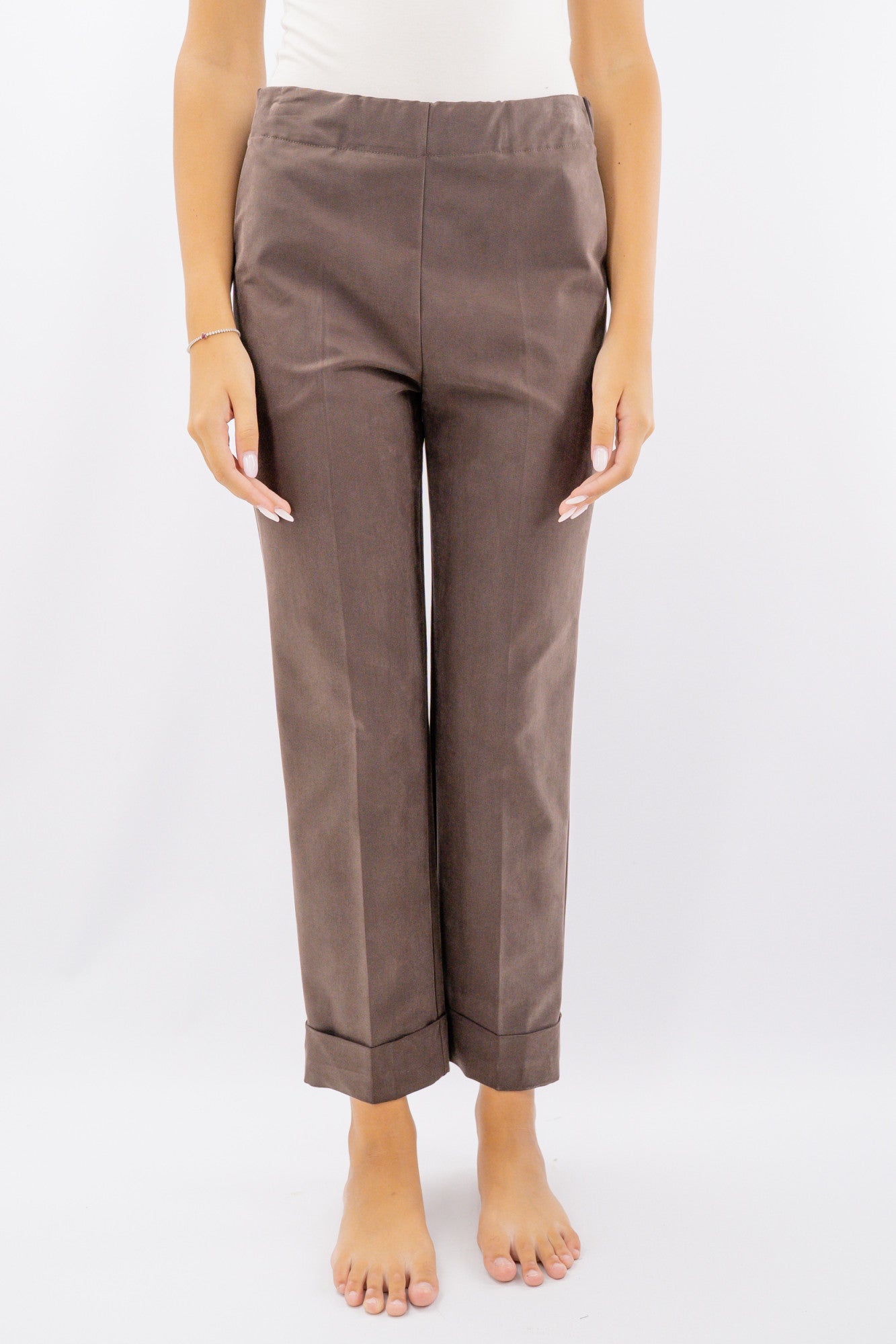 Pantalone gamba asciutta con risvolto alto