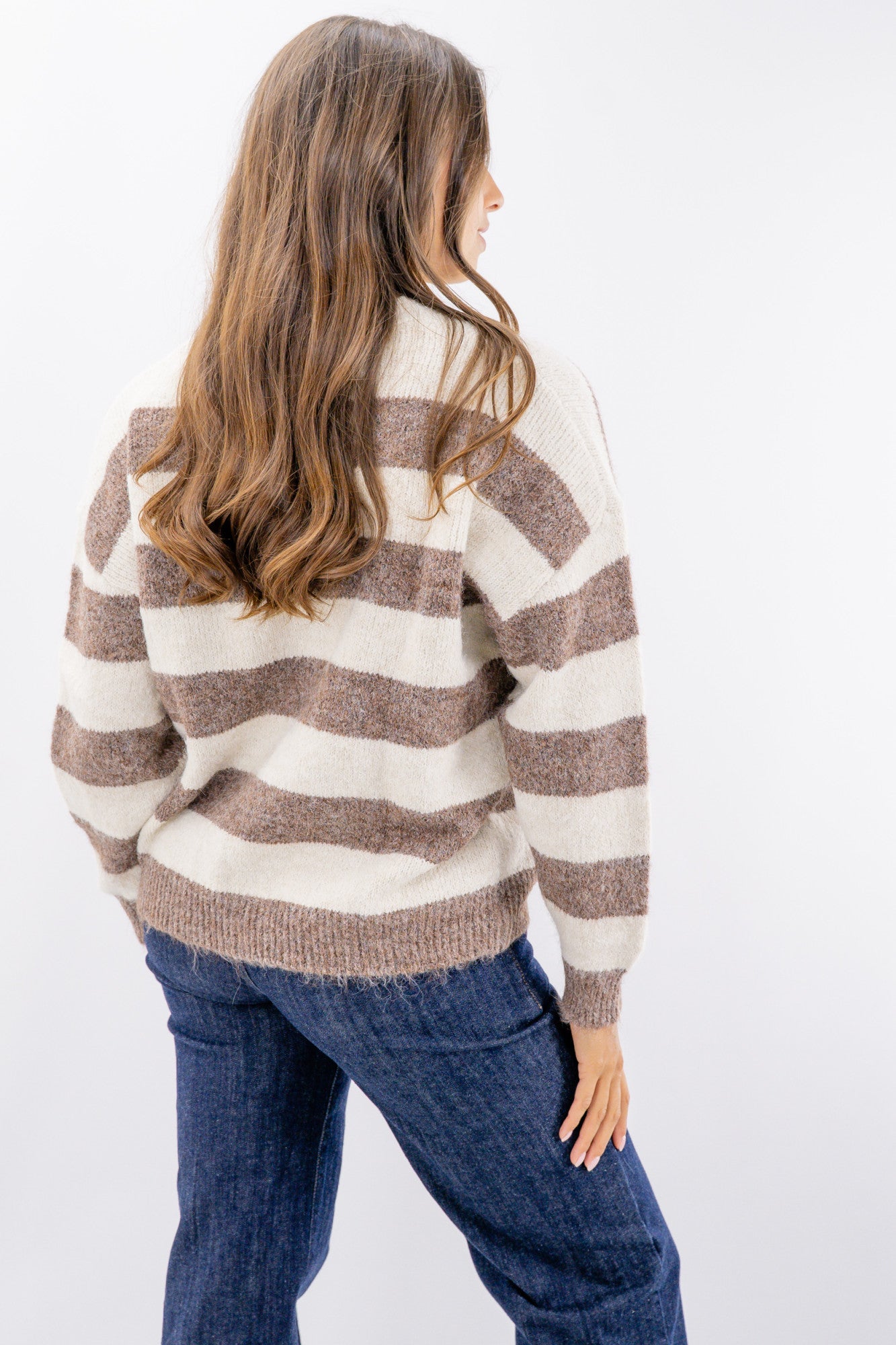 Cardigan rigato trendy con bottoni