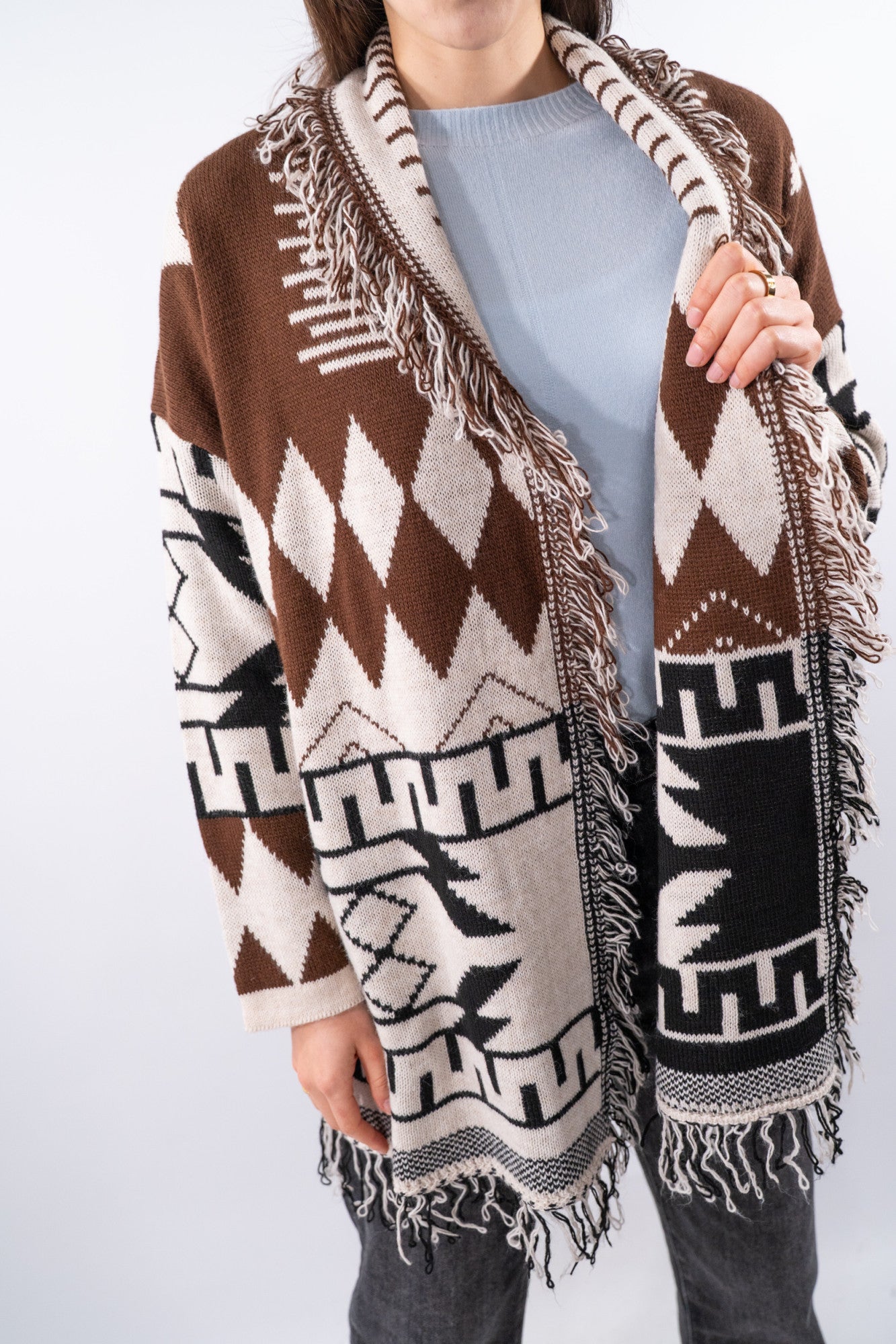 Cardigan aperto lungo con frange a contorno
