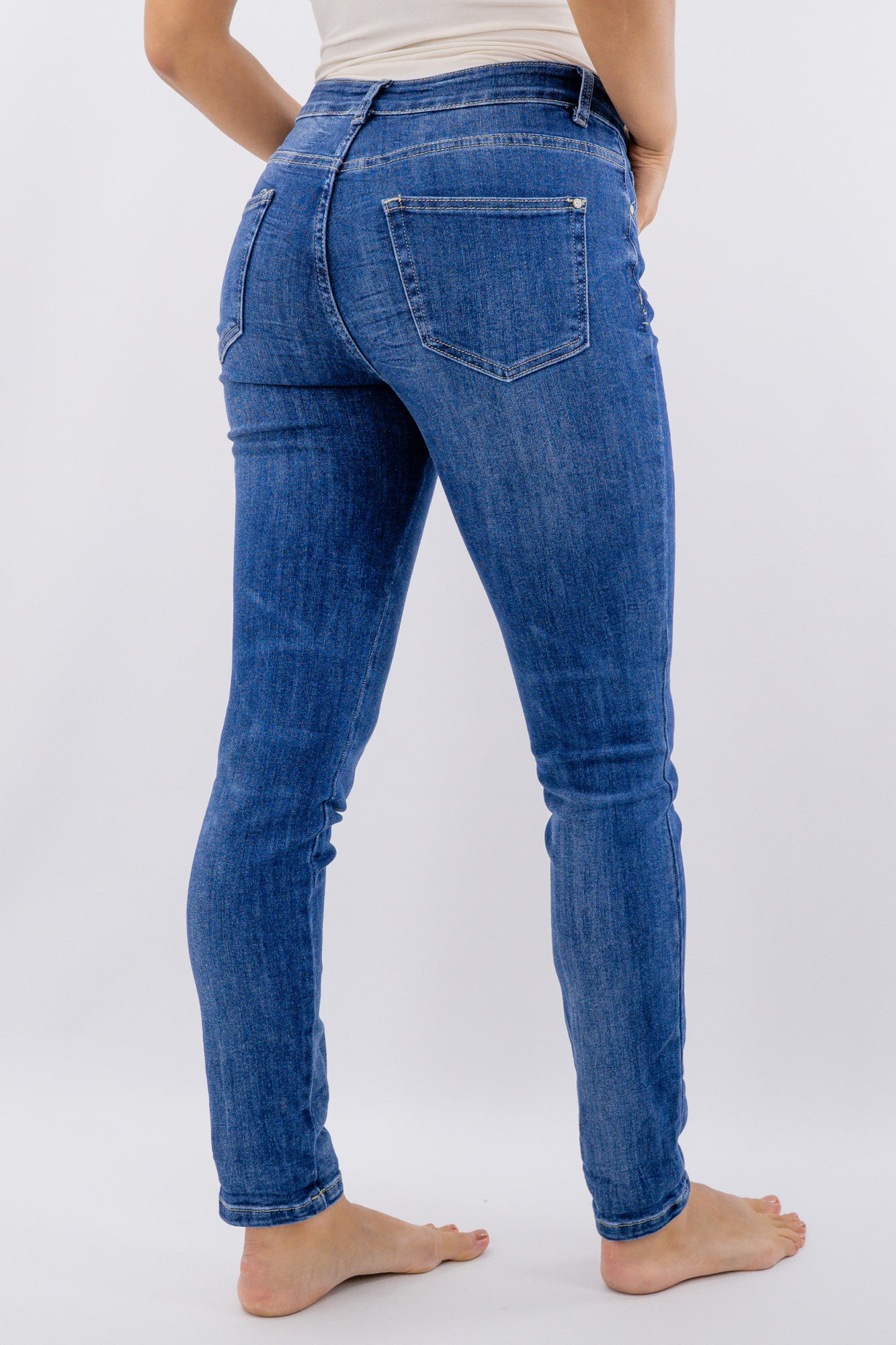 Jeans skinny a vita regolare con comfort stretch