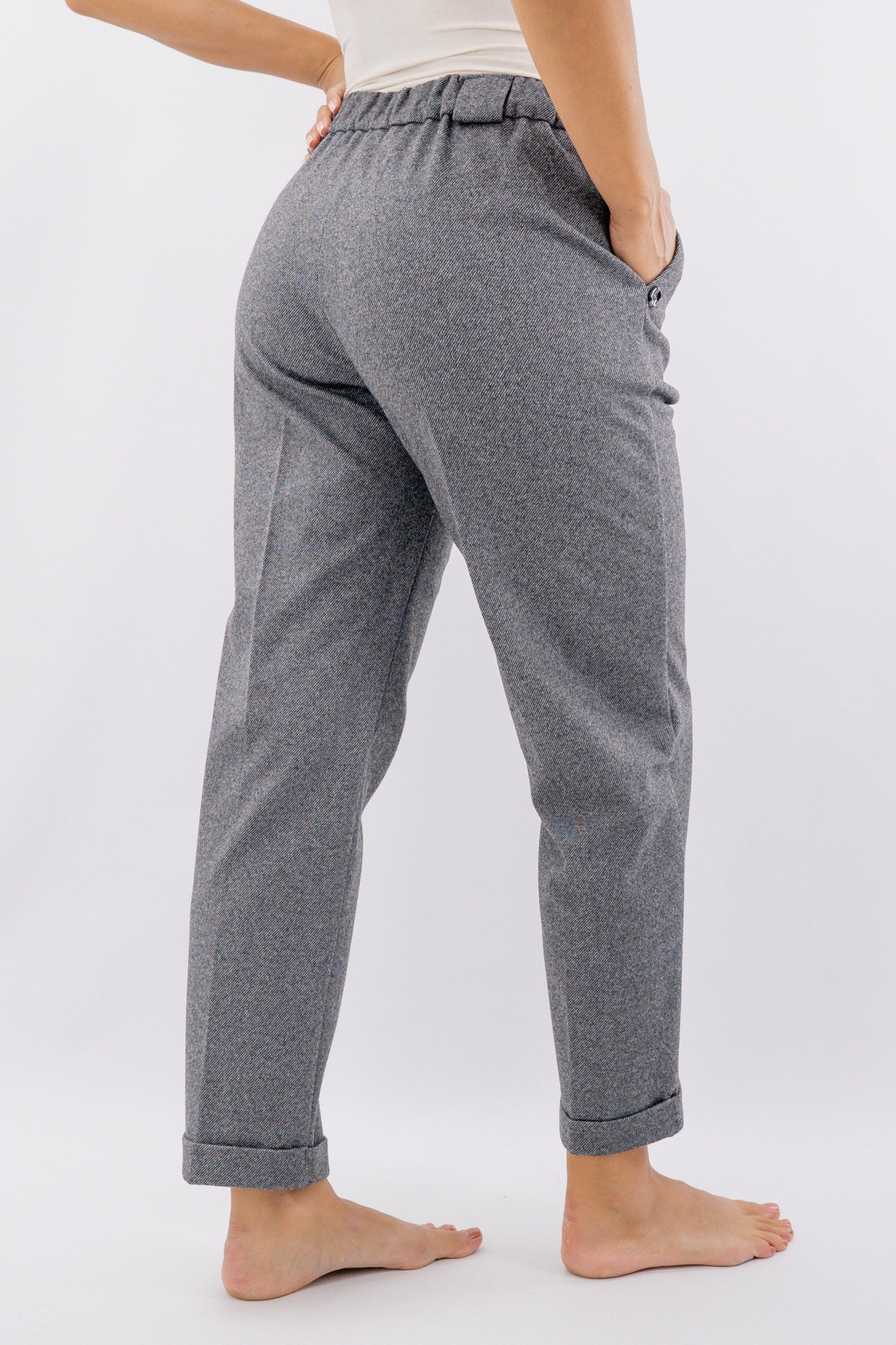 Pantalone vita alta in tessuto sale e pepe con risvolti