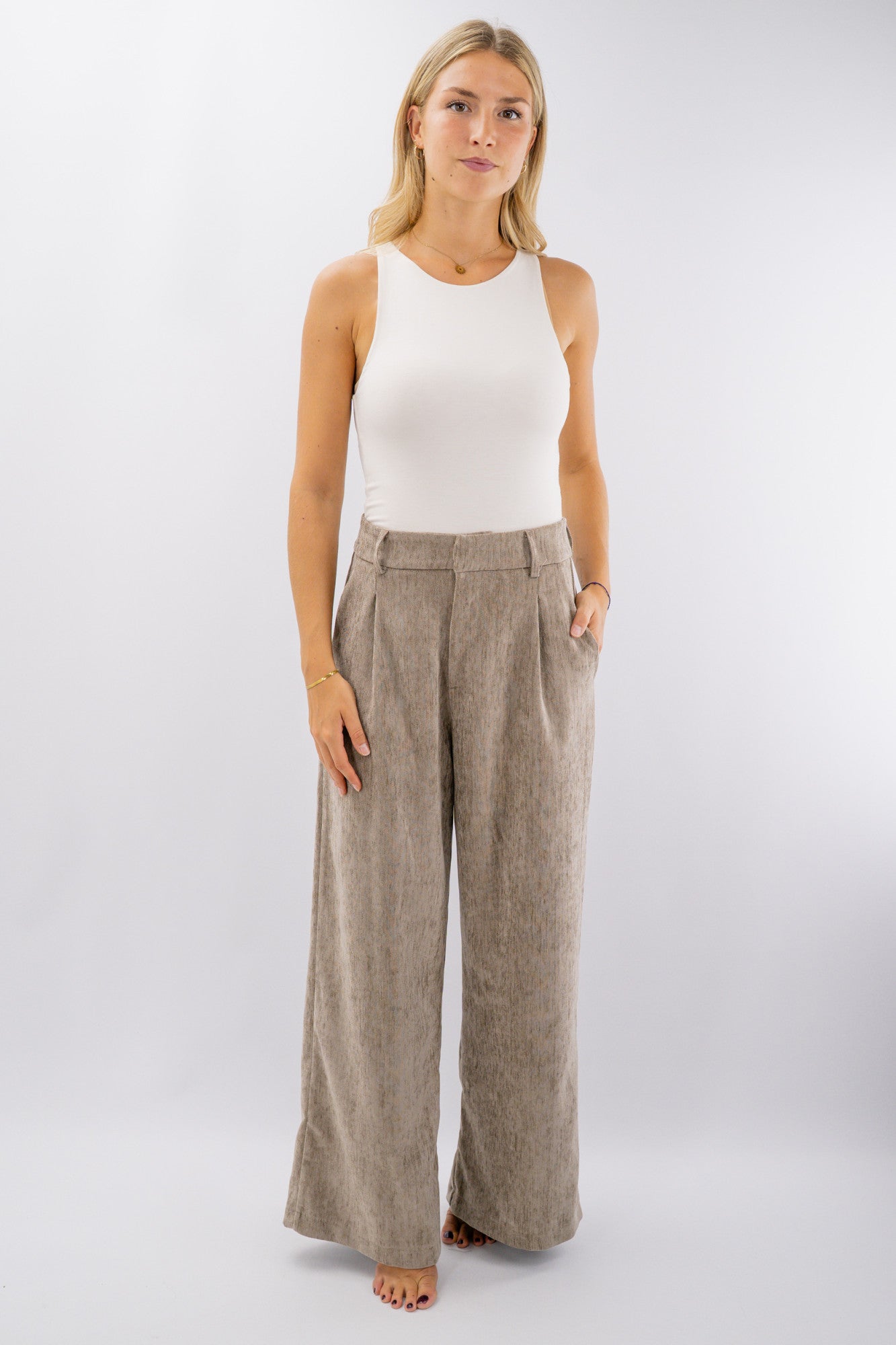 Pantalone palazzo con pinces