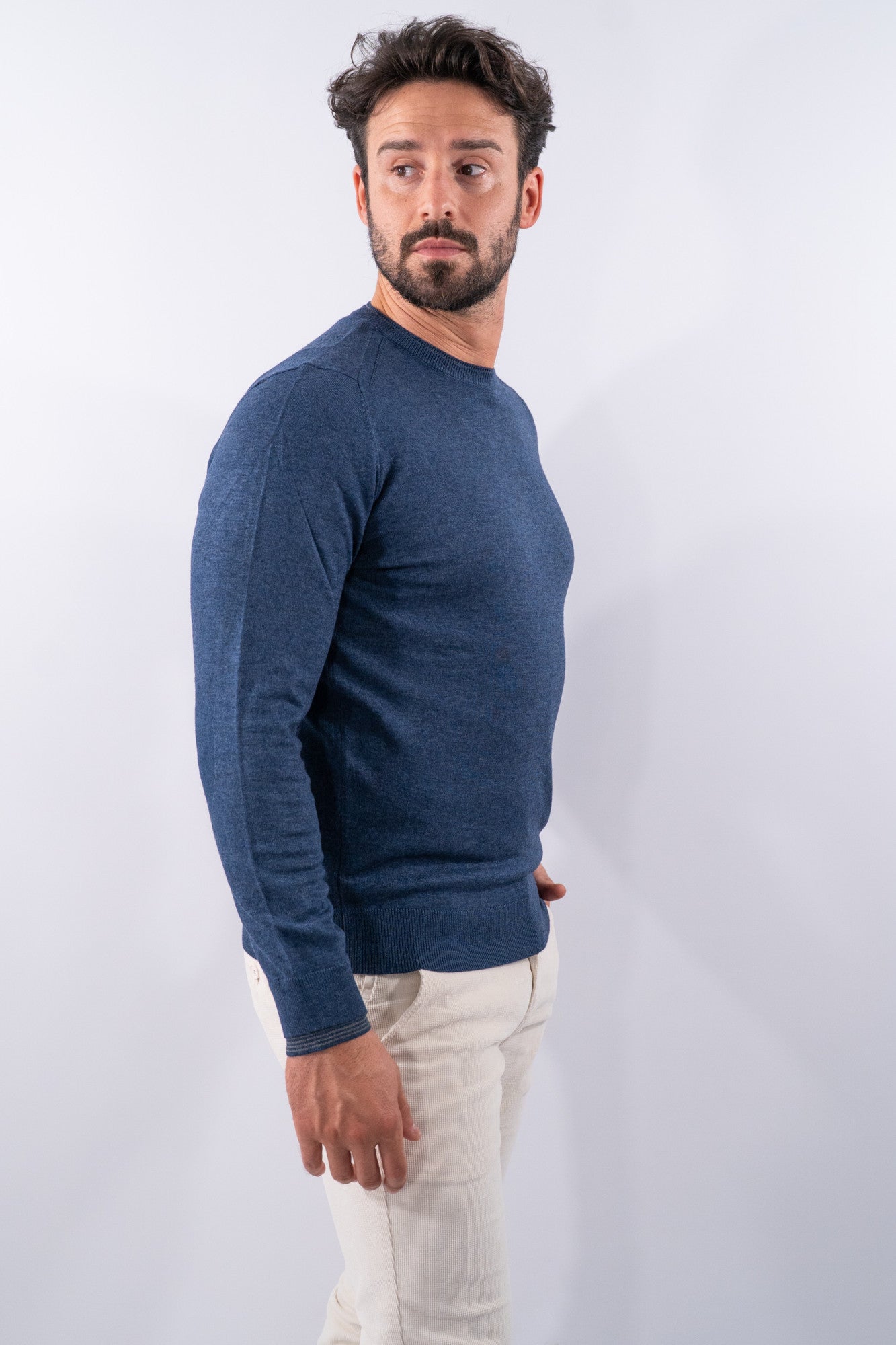 Maglia girocollo con toppe e doppio collo