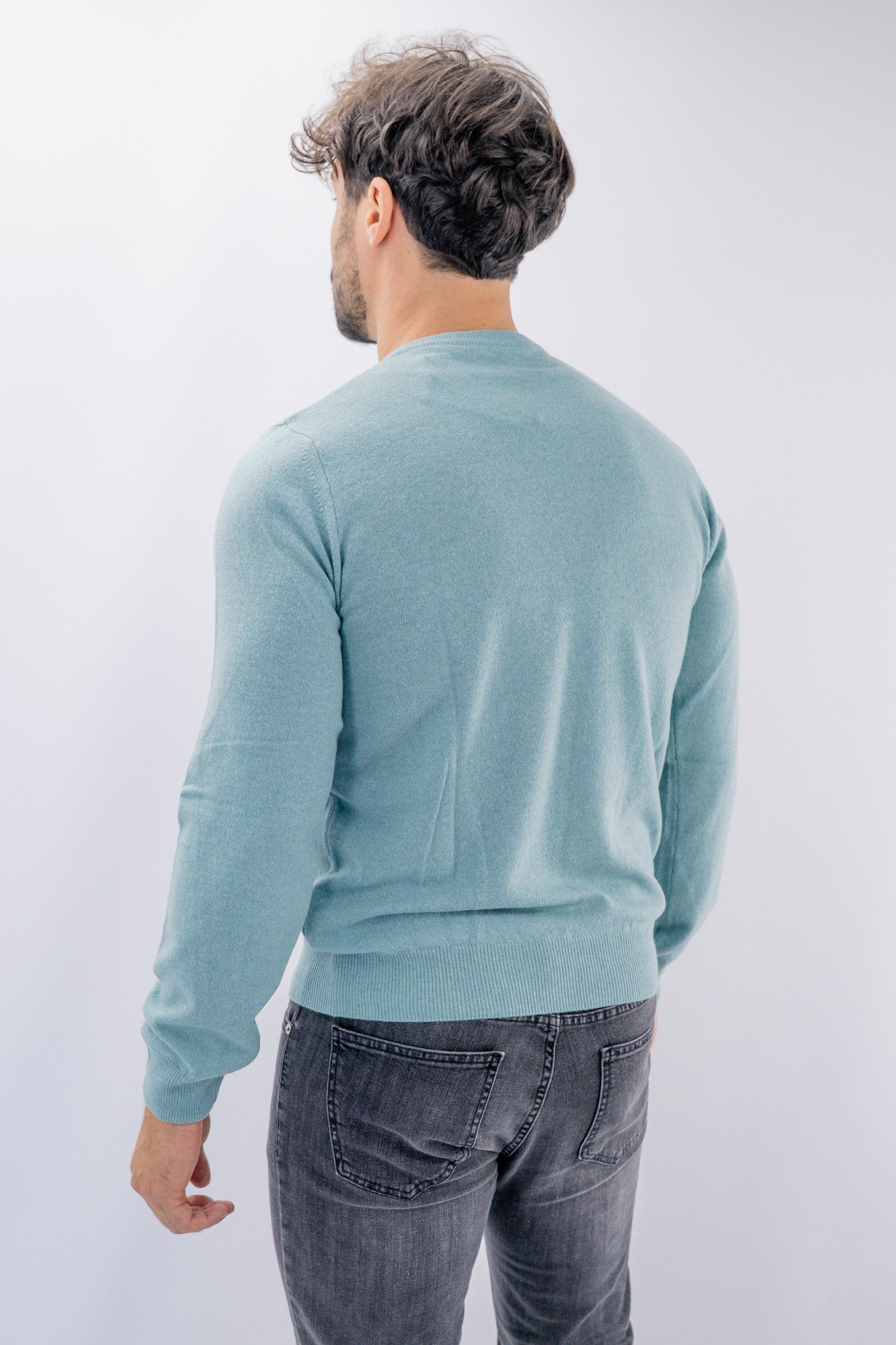 Maglia girocollo in lana e cachemire