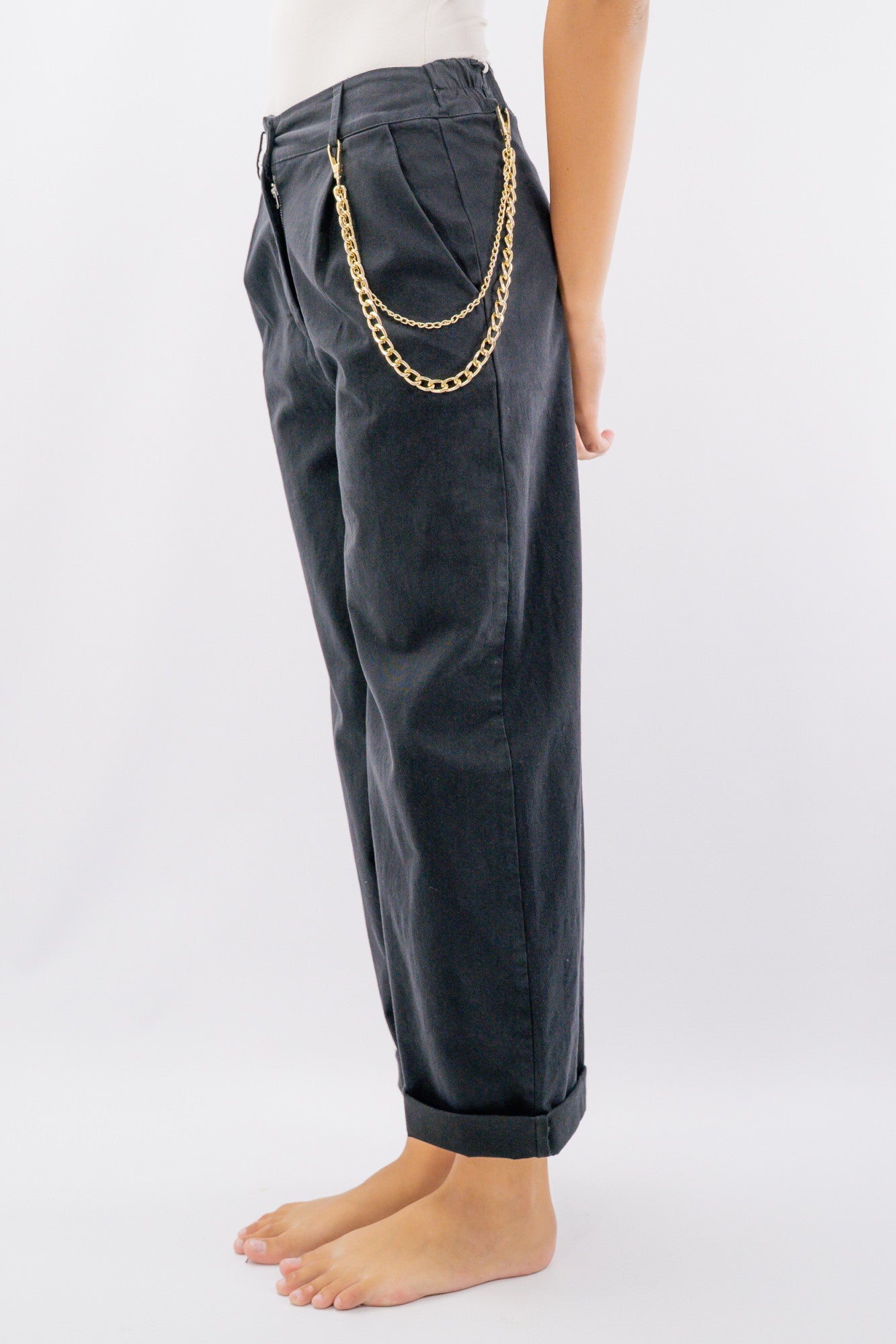 Pantalone a vita alta simil ovetto con pinces
