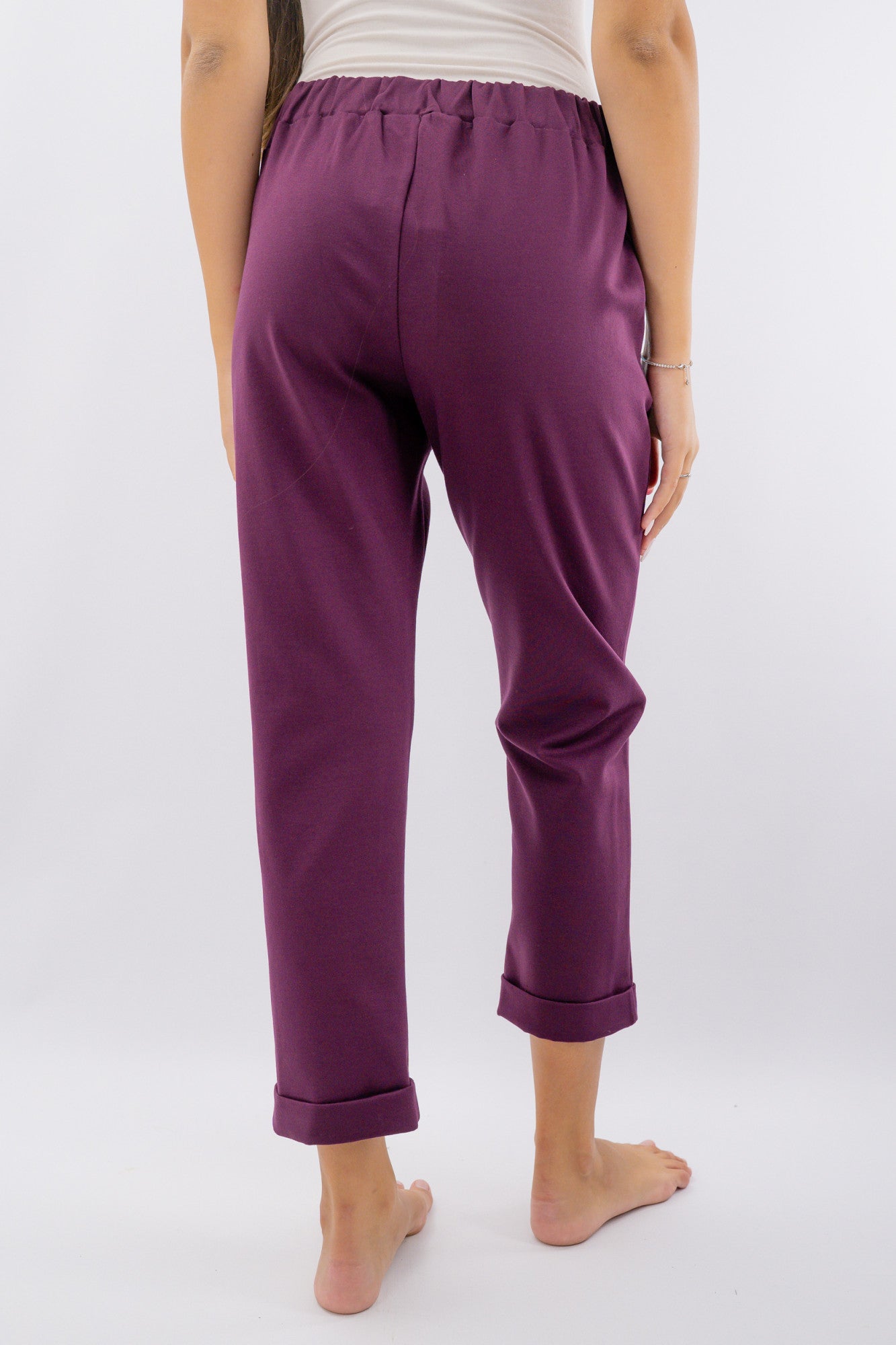 Pantalone in punto roma con risvoltino sul fondo