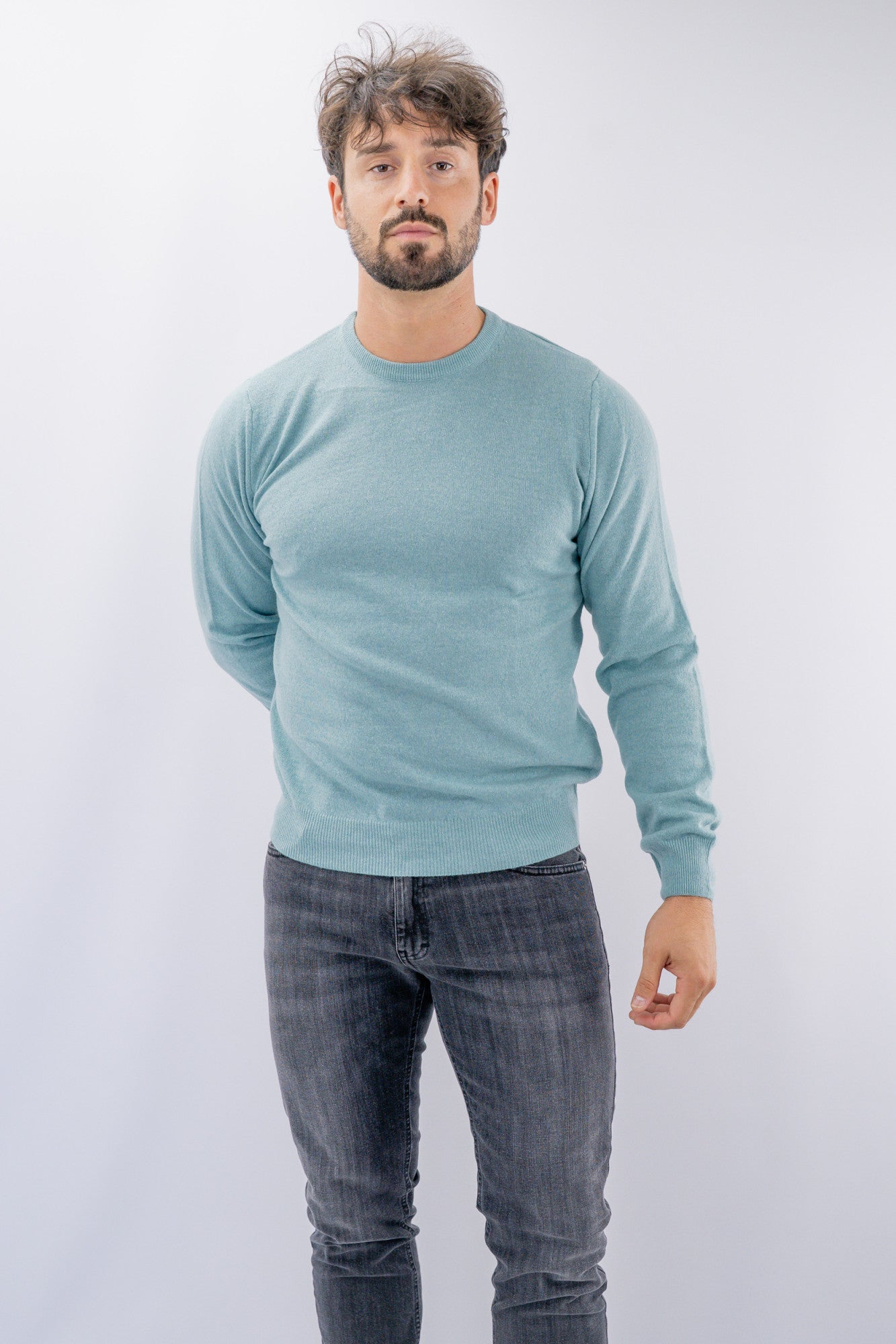 Maglia girocollo in lana e cachemire