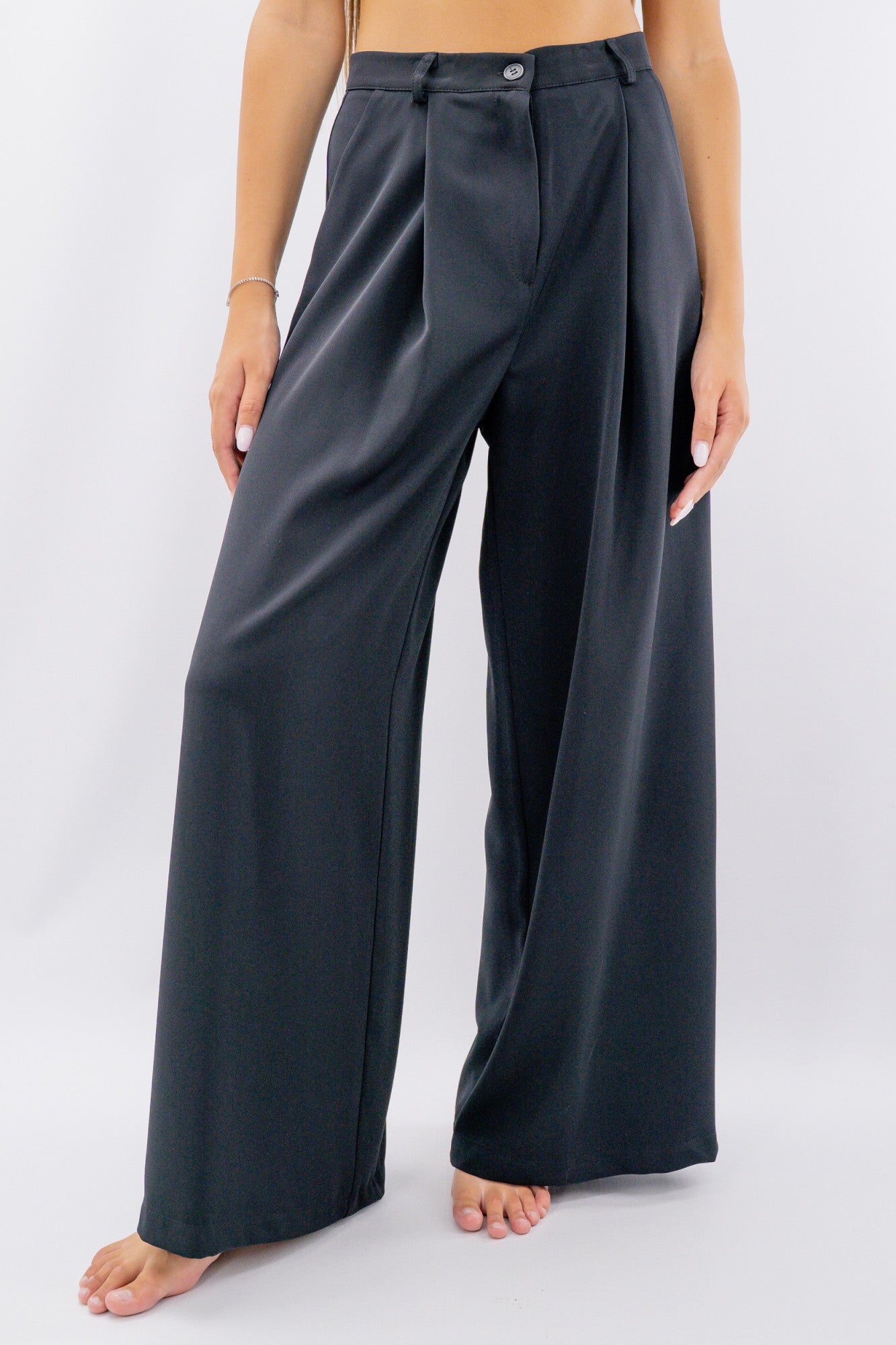 Pantalone palazzo in tessuto fluido