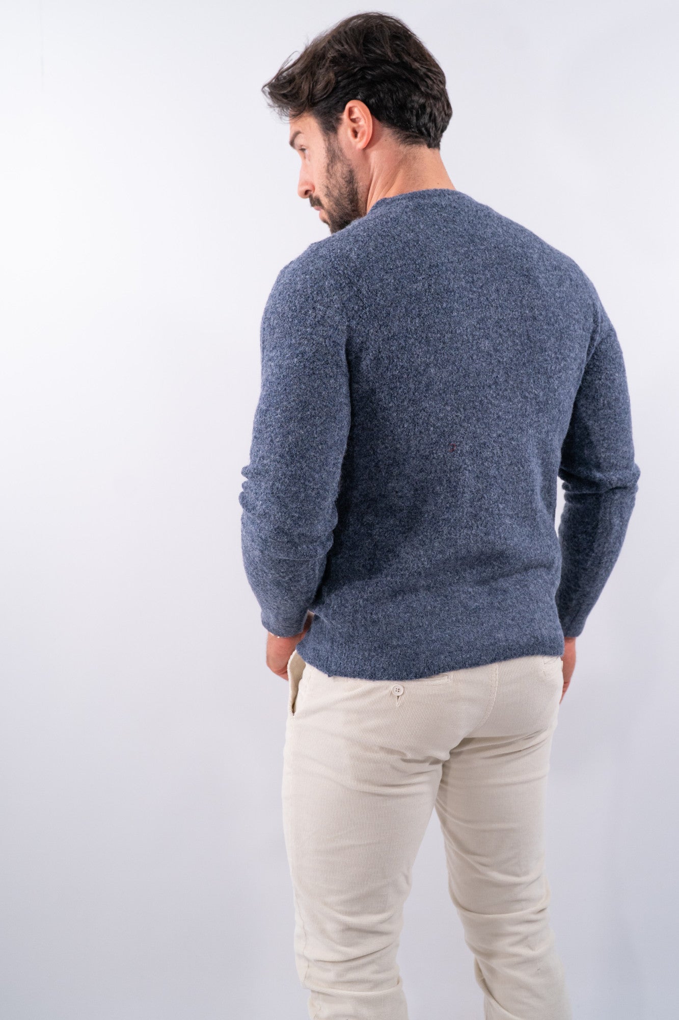 Maglia girocollo in filato bouclé