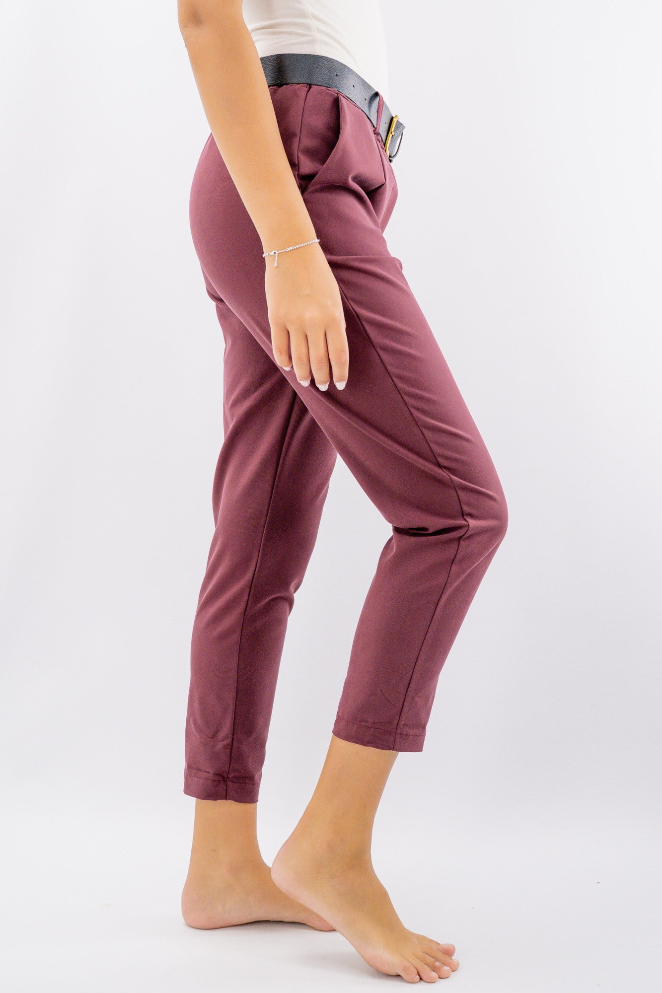 Pantalone con tasche a filo