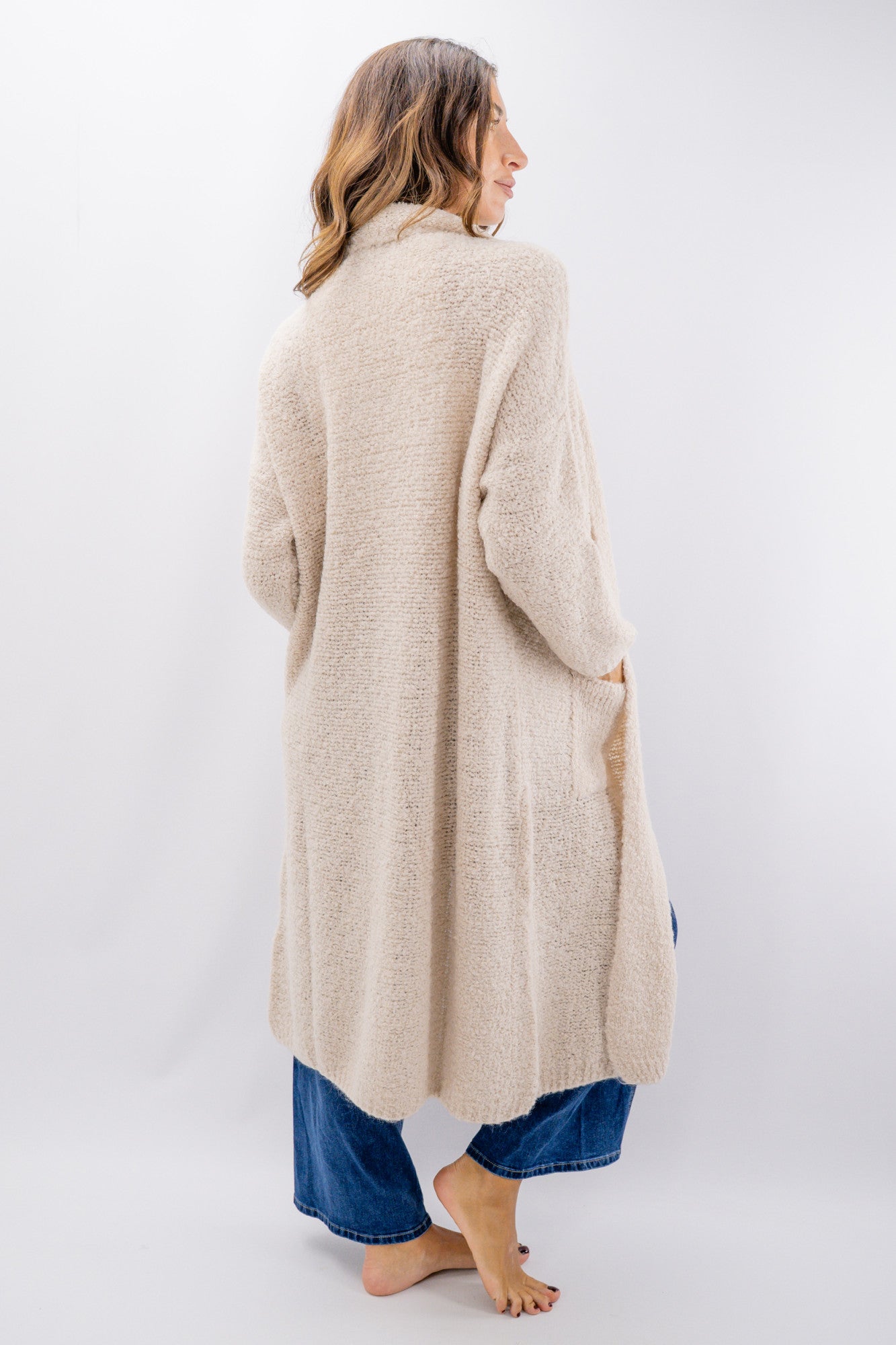 Cardigan lungo bouclé con tasche