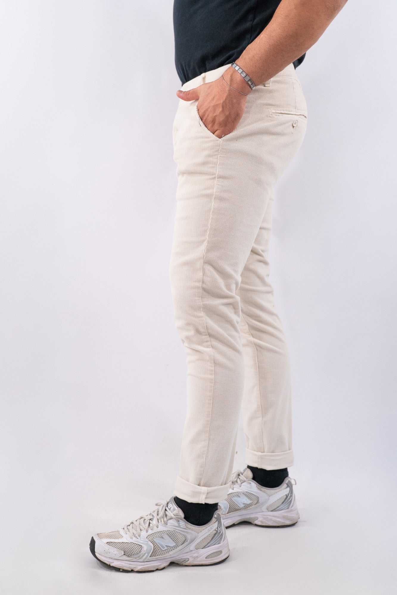 Pantalone in velluto a coste sottili