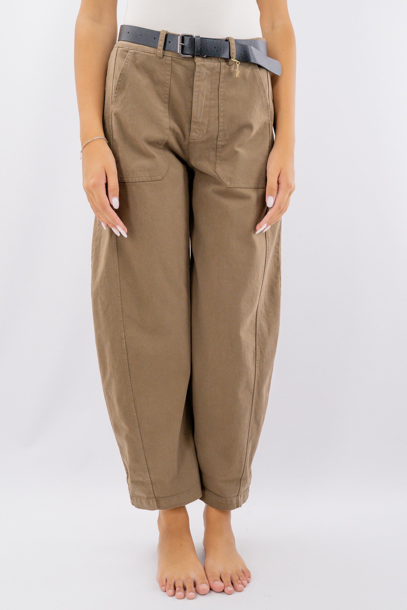 Pantalone ovetto con tasca marsupio