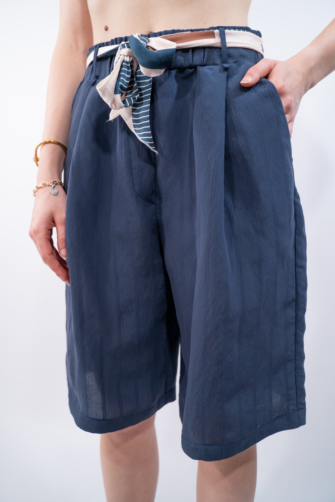 COLOR::BLU::3