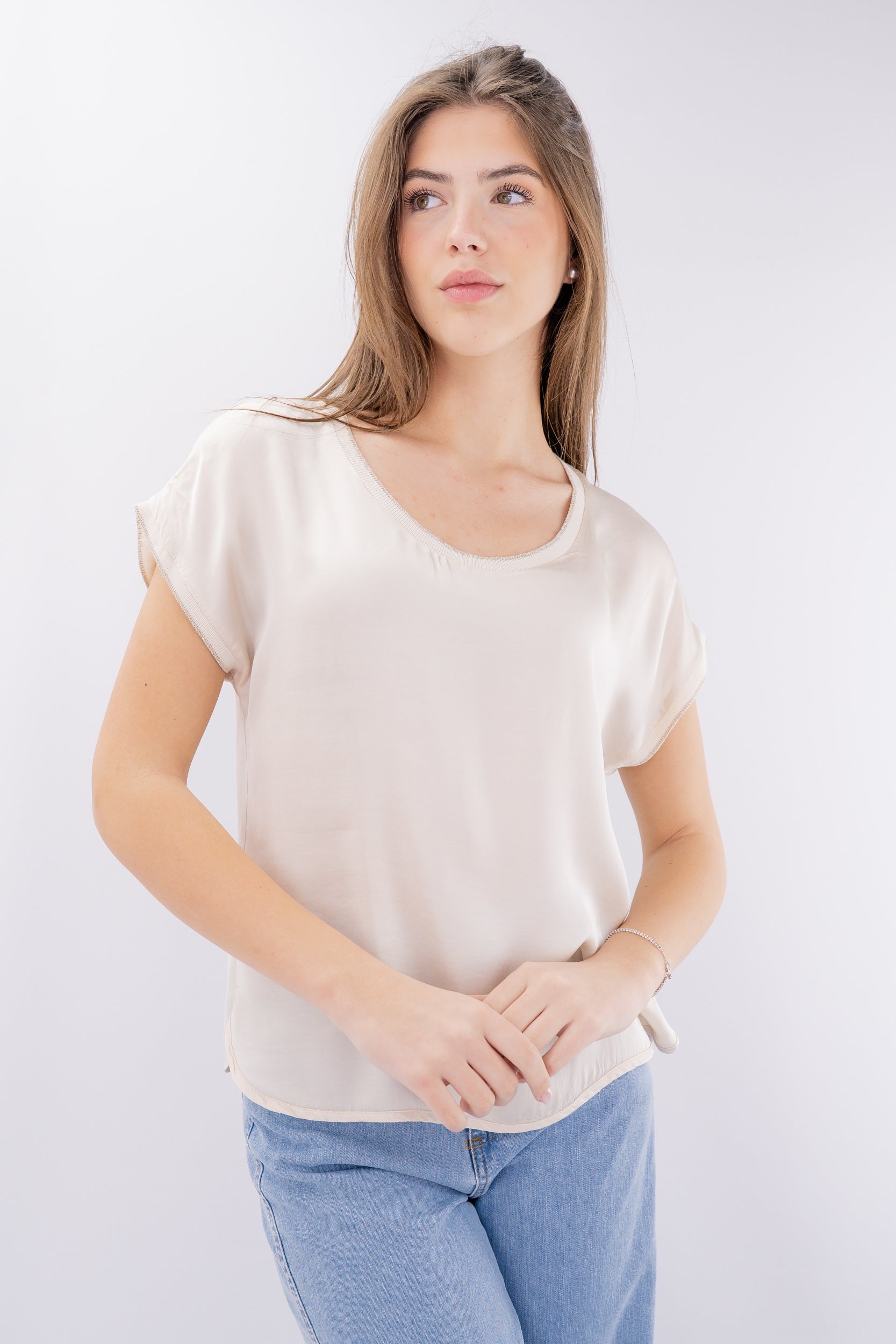 Blusa elegante con bordo in lurex