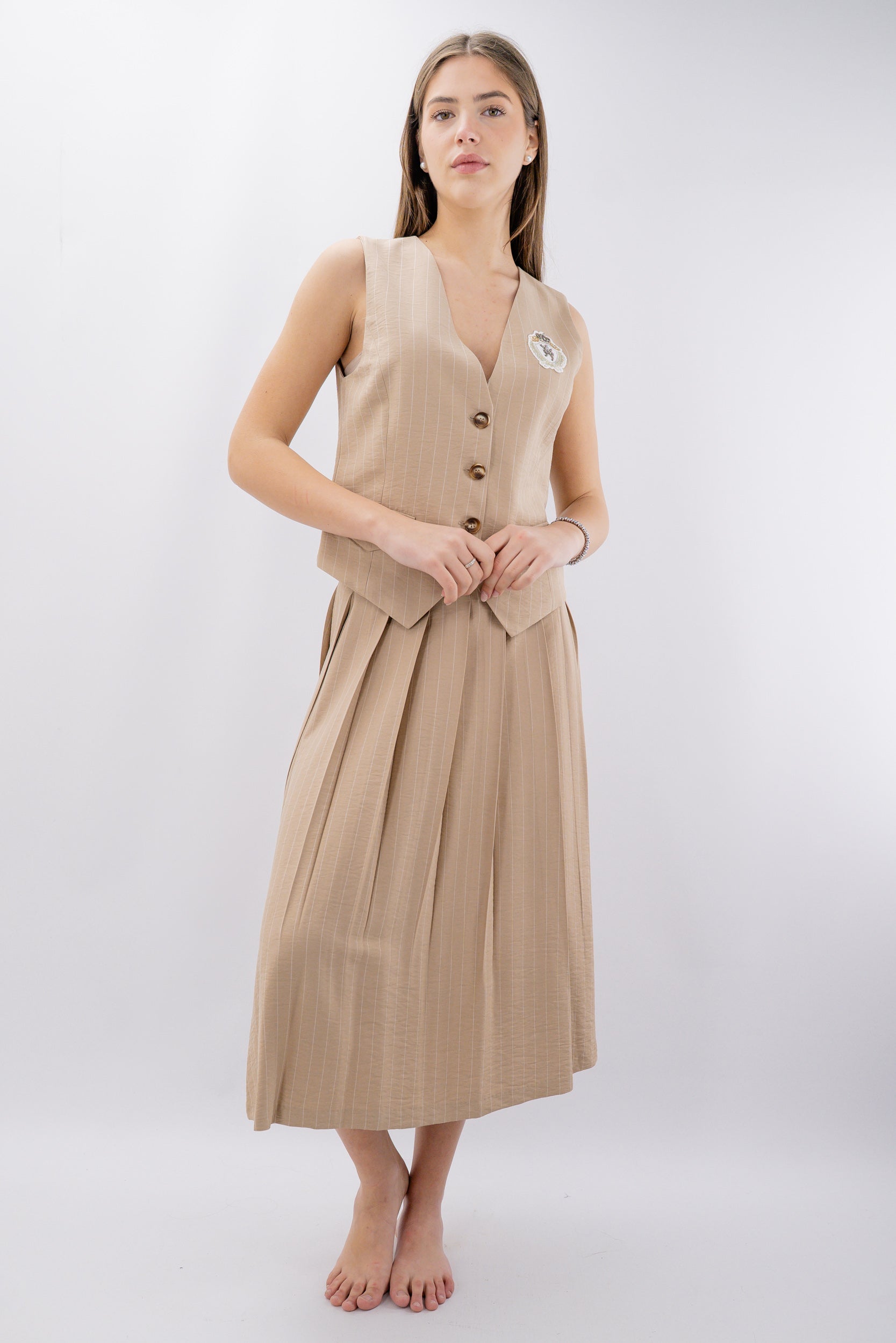 Gilet foderato gessato con stemma