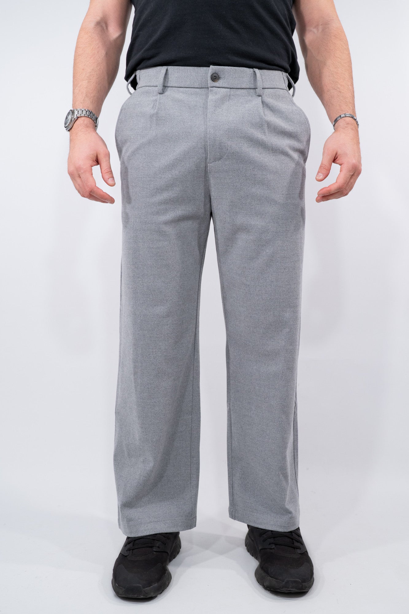 Pantalone dritto con dettaglio in vita