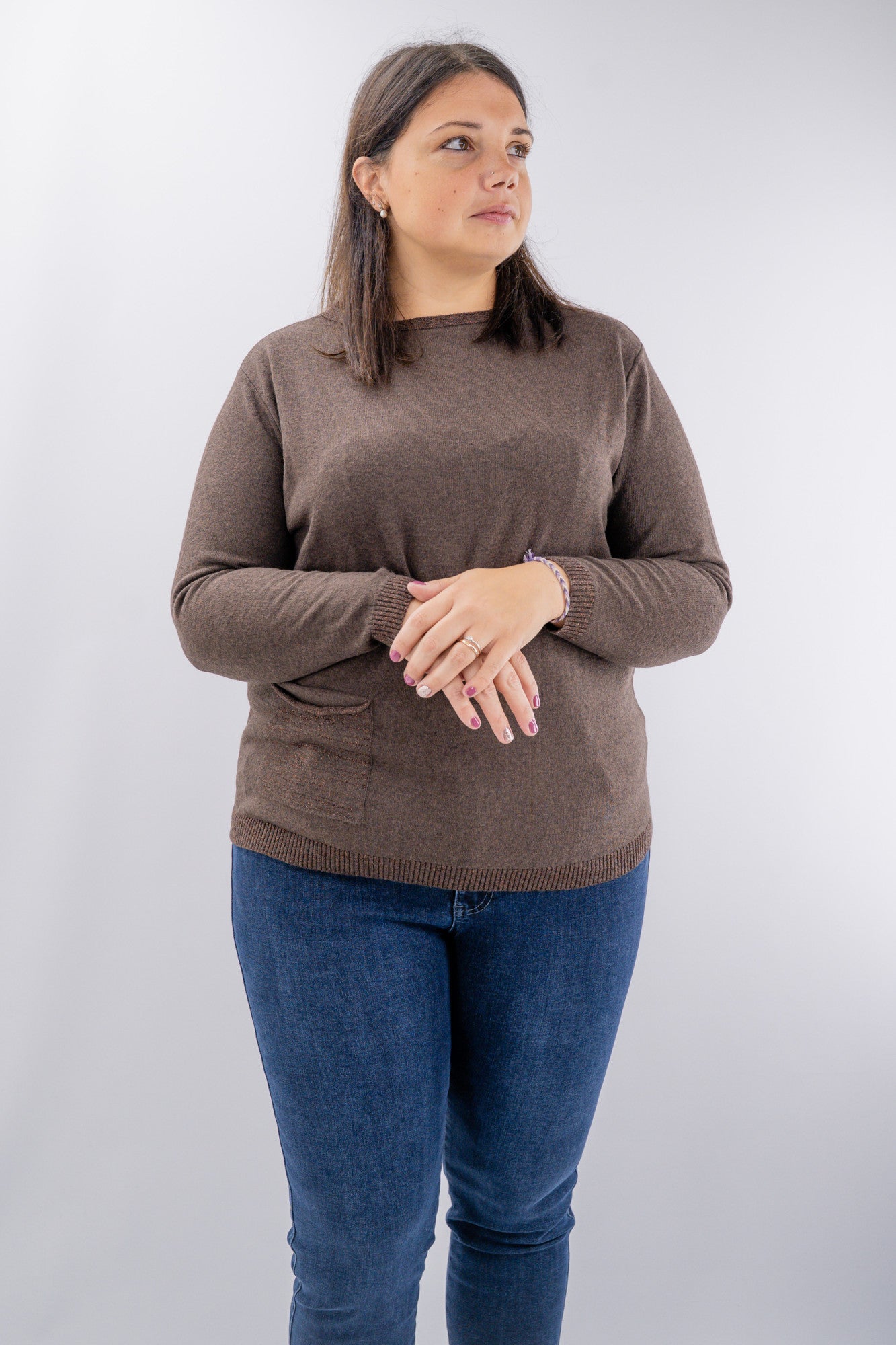 Maglia over con tasca e profili luminosi