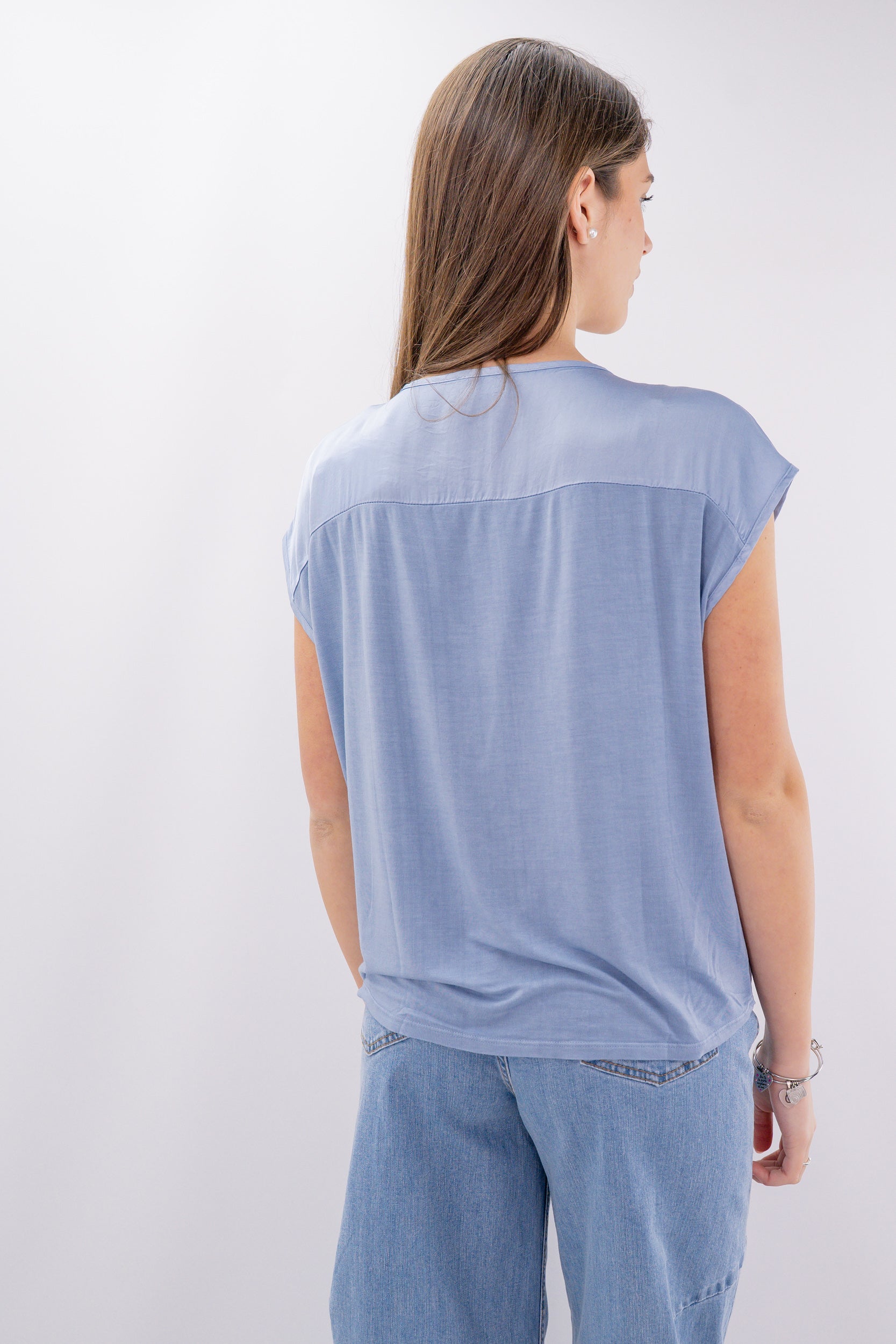 Blusa in viscosa satinata