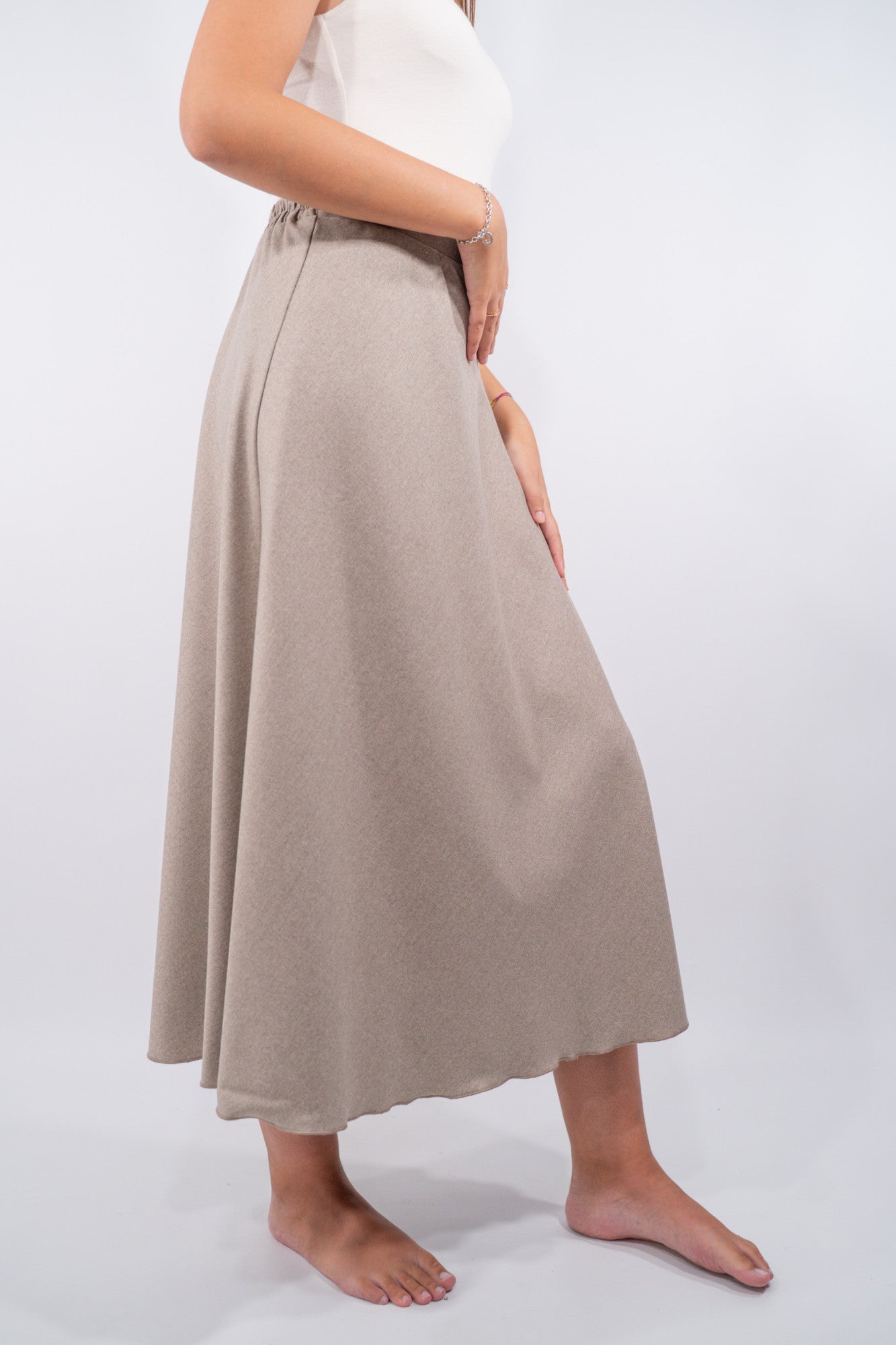 COLOR::BEIGE::3