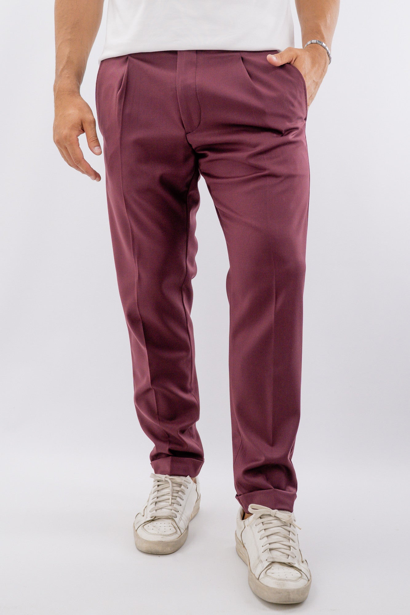 Pantalone elegante con risvoltino sul fondo