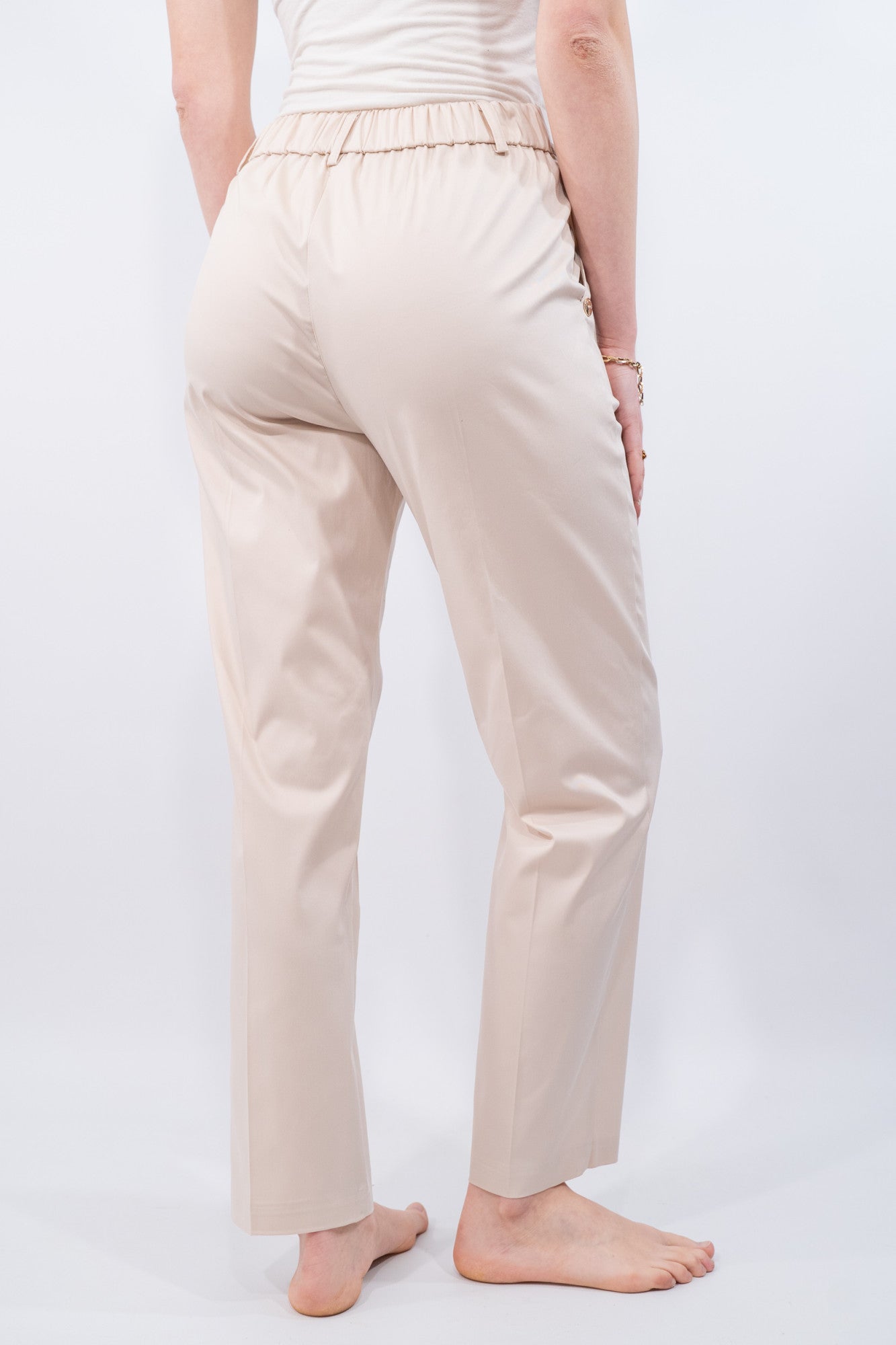 COLOR::BEIGE::4