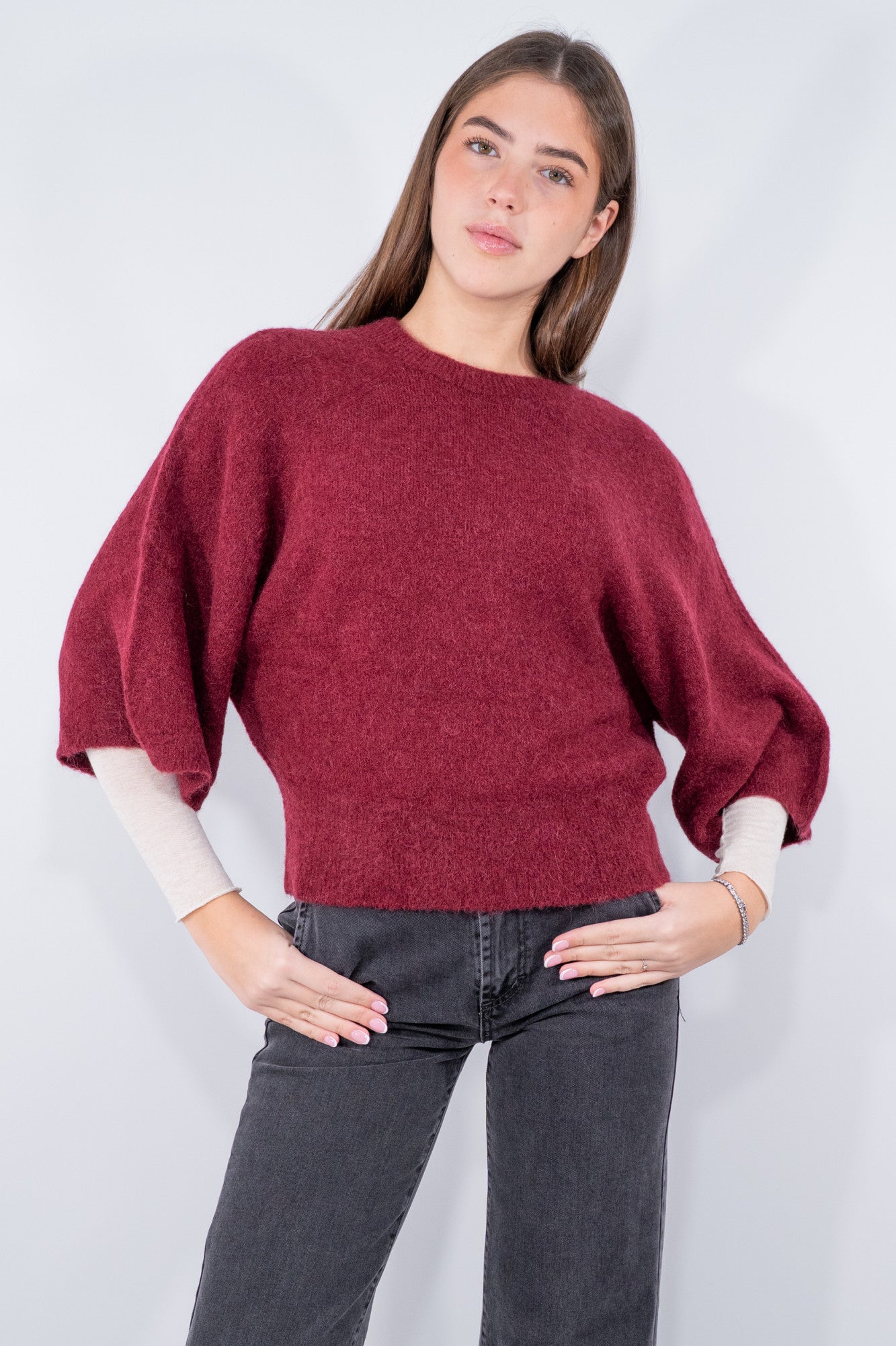 Maglia con linea a pipistrello manica al gomito