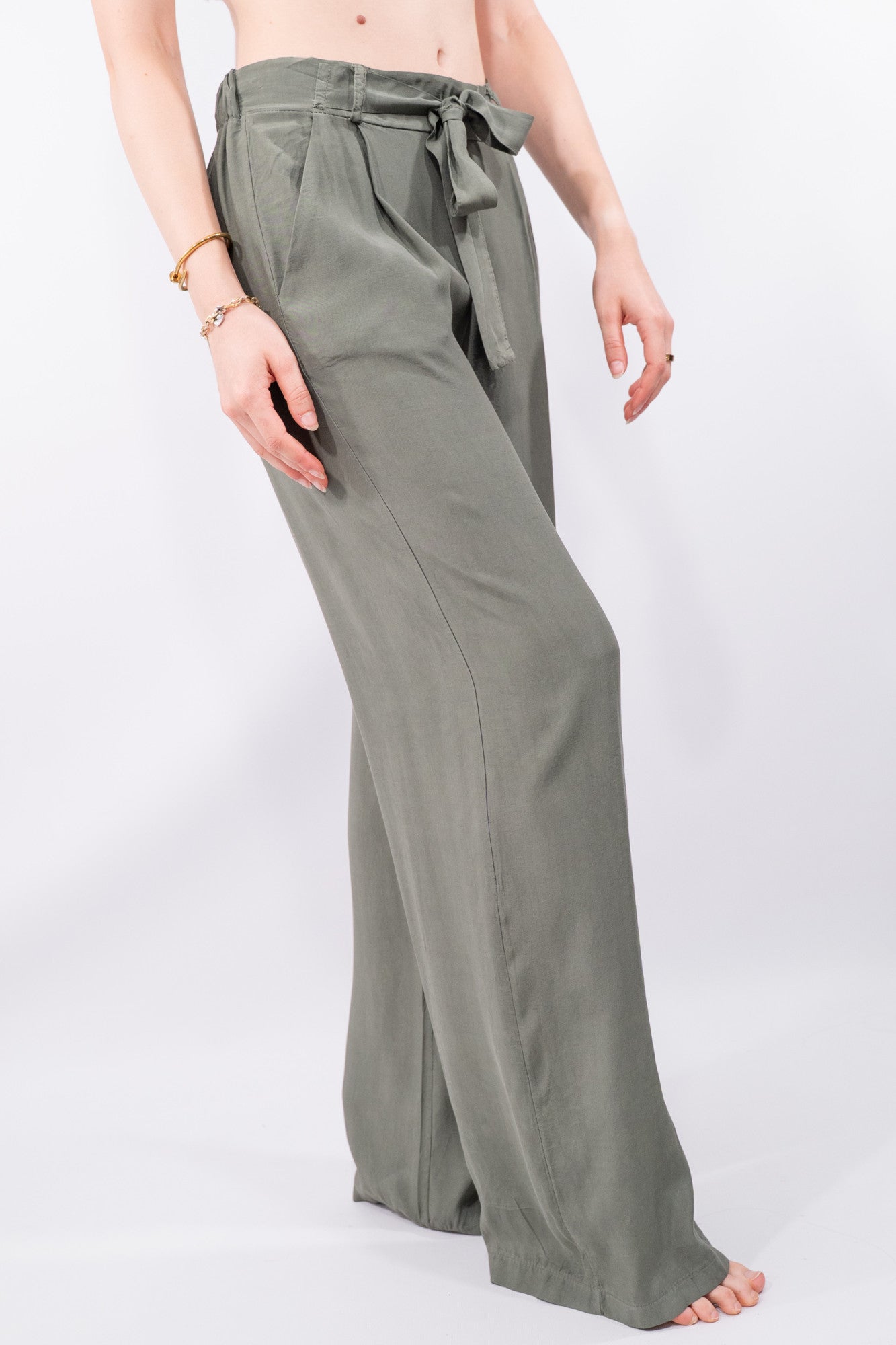 COLOR::VERDE MILITARE::3