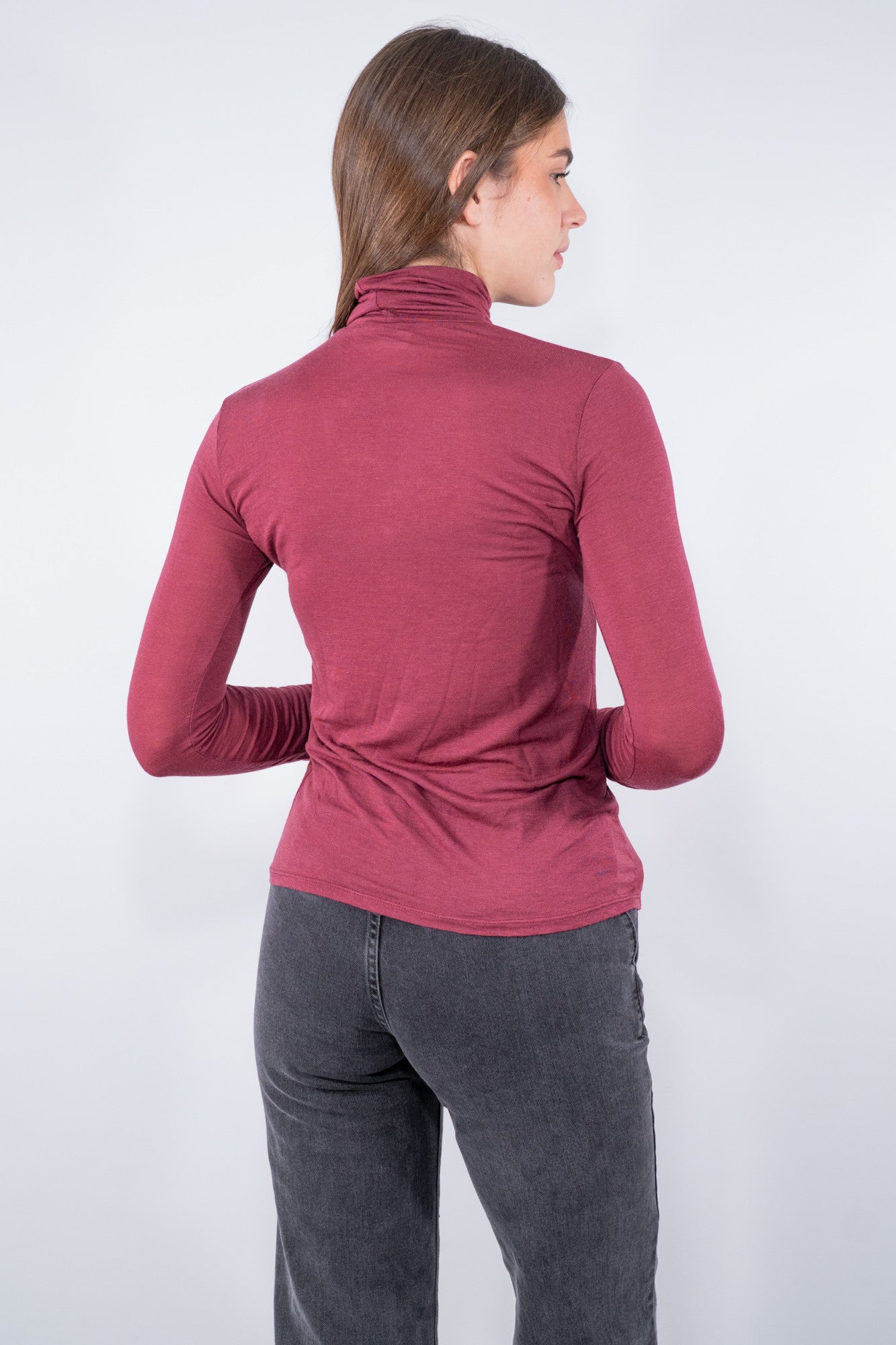 Dolcevita sotto giacca in misto viscosa e cashmere