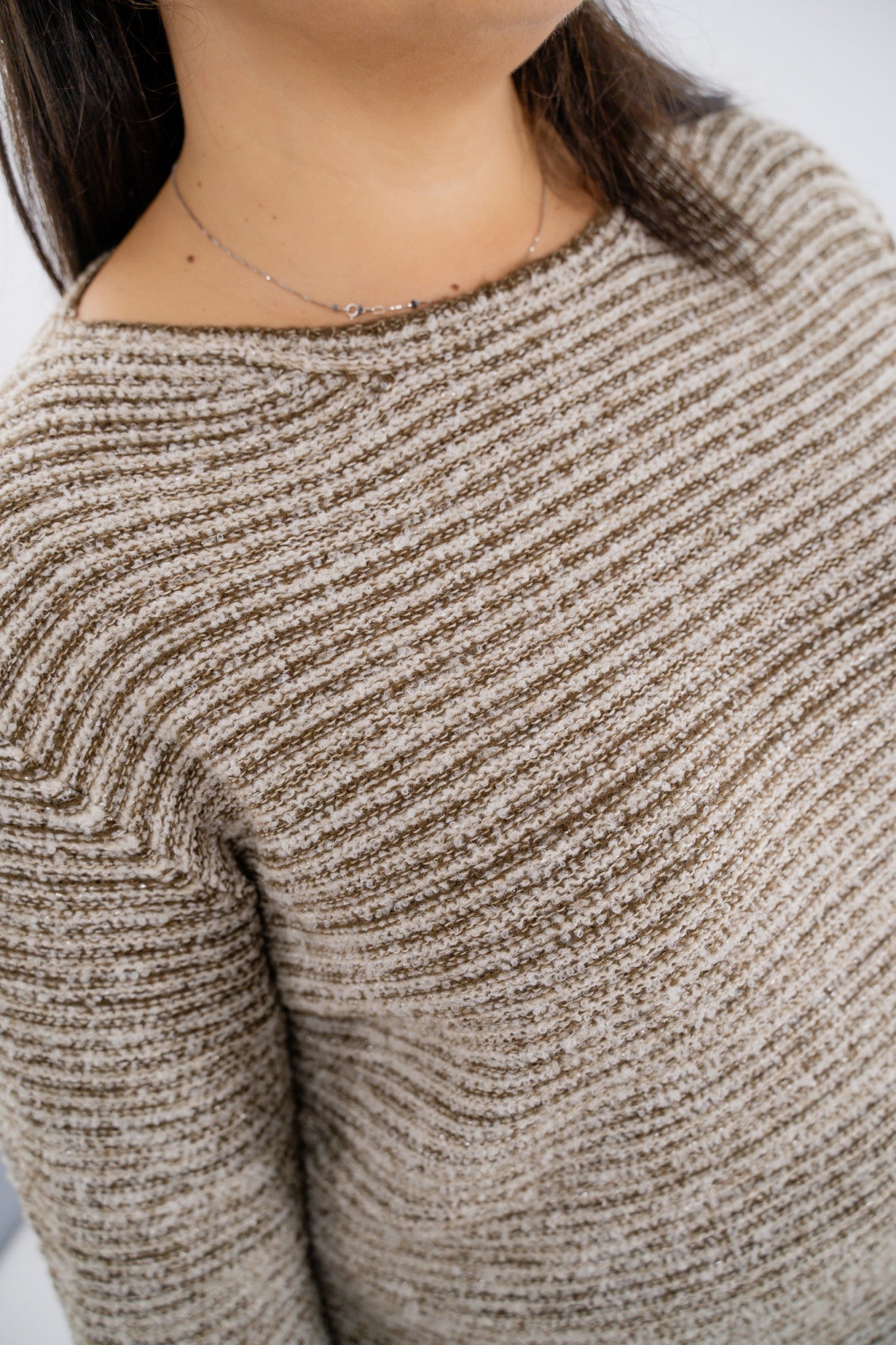 Maglione in filato mélange rigato con lurex