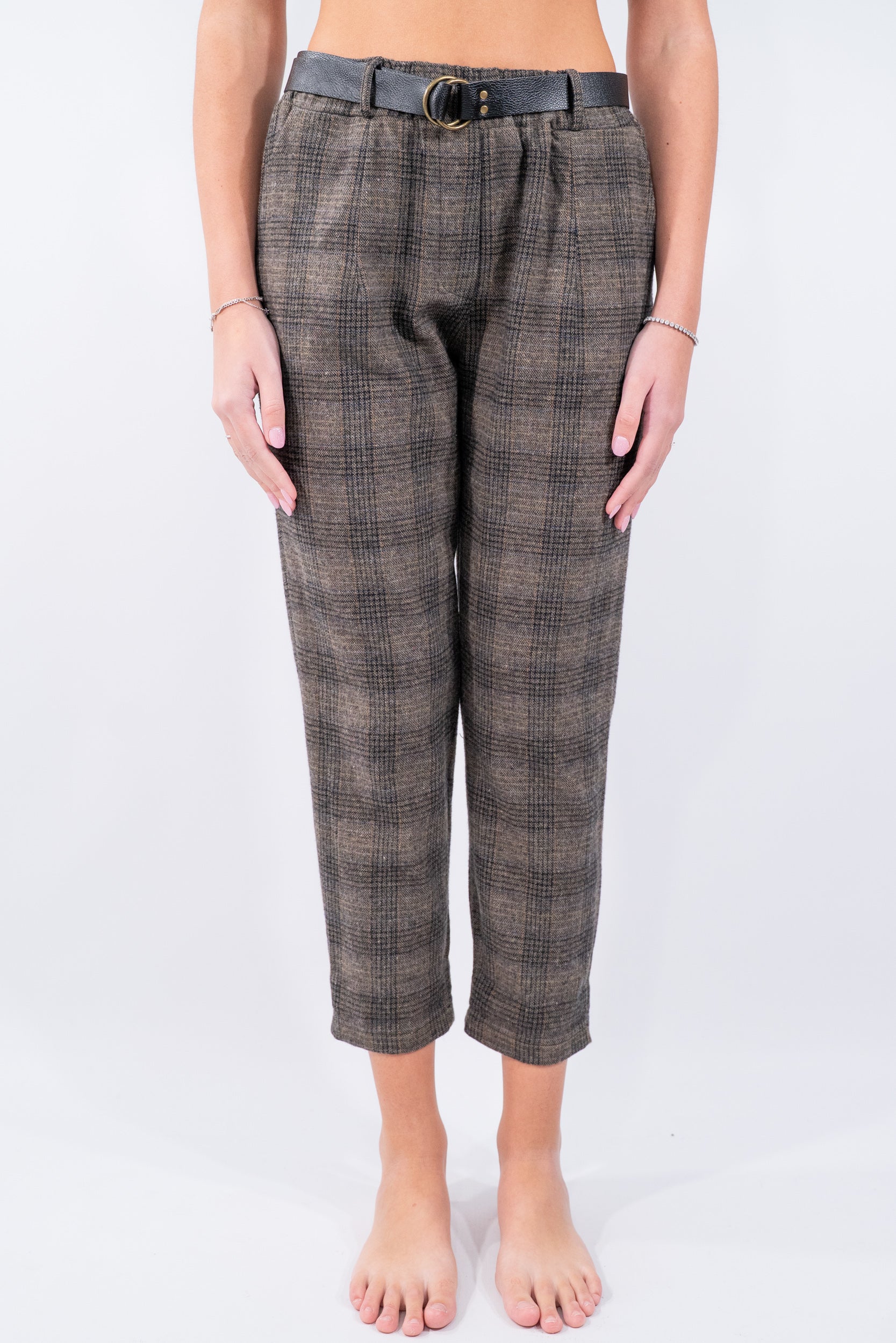 Pantalone simil-ovetto con motivo quadro in mano lana