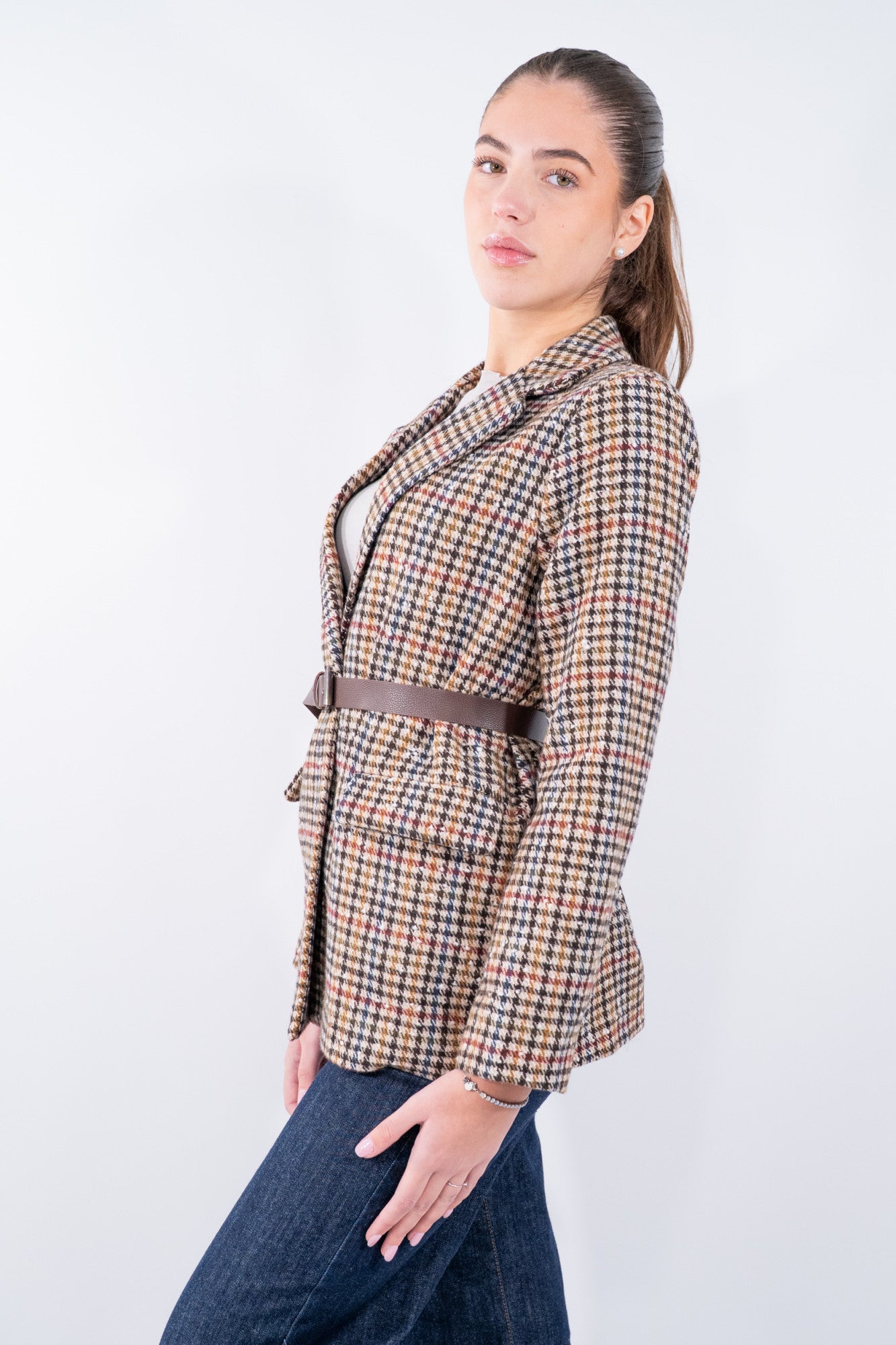 Blazer a quadri con cintura regolabile