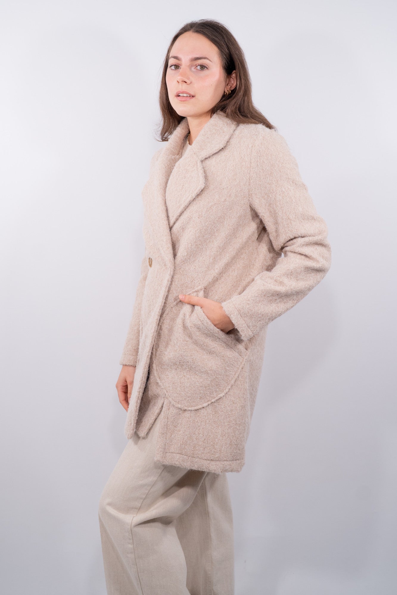 COLOR::BEIGE::1