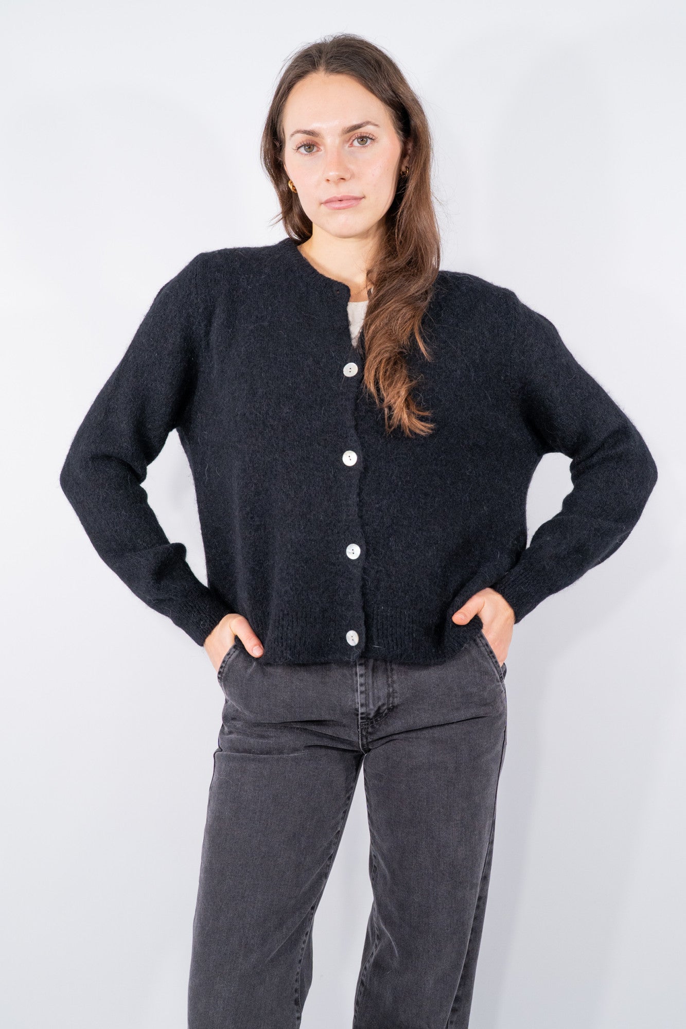 Cardigan morbido effetto nuvola con bottoni madreperla