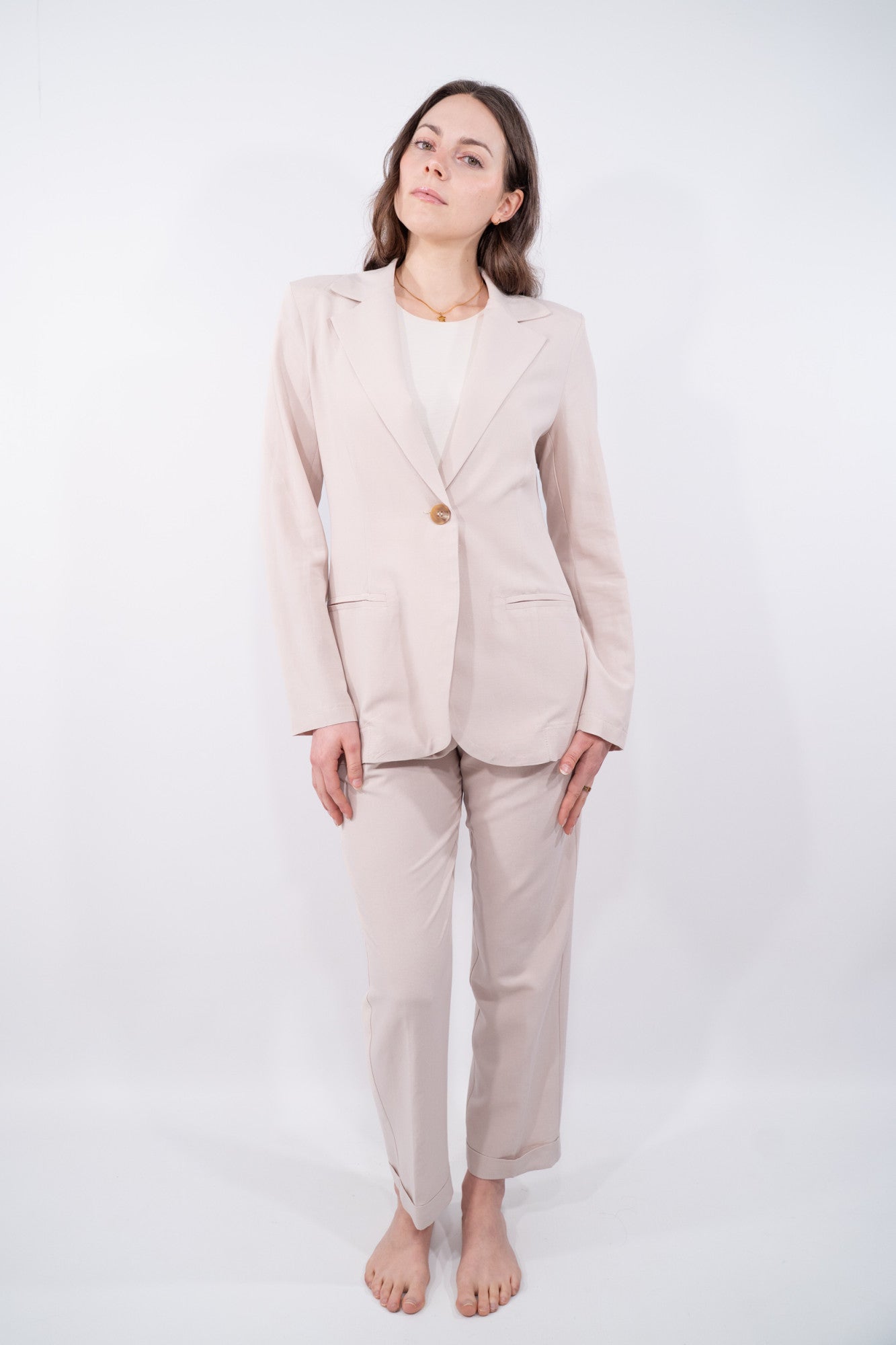 COLOR::BEIGE::5