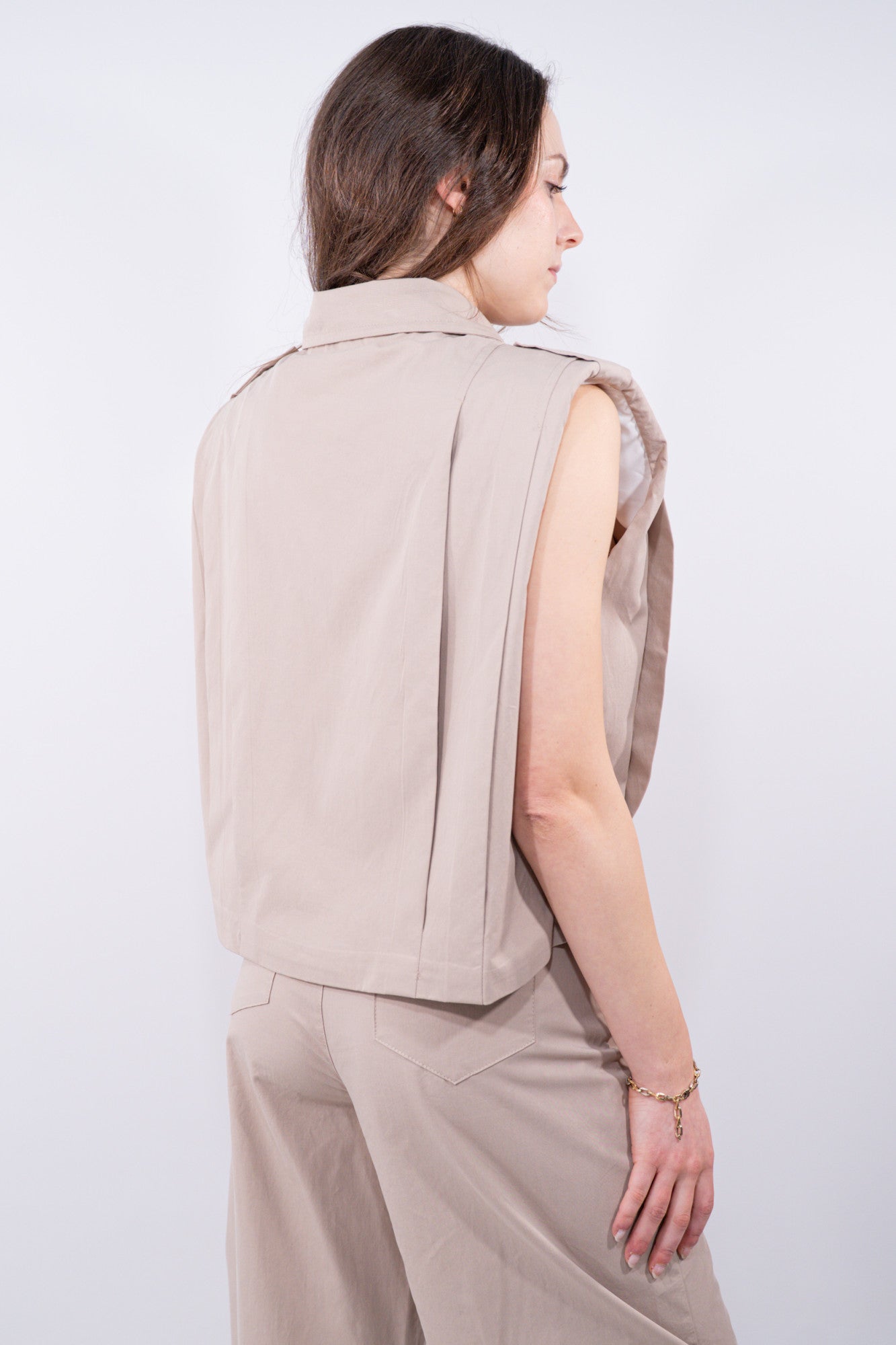COLOR::BEIGE::6