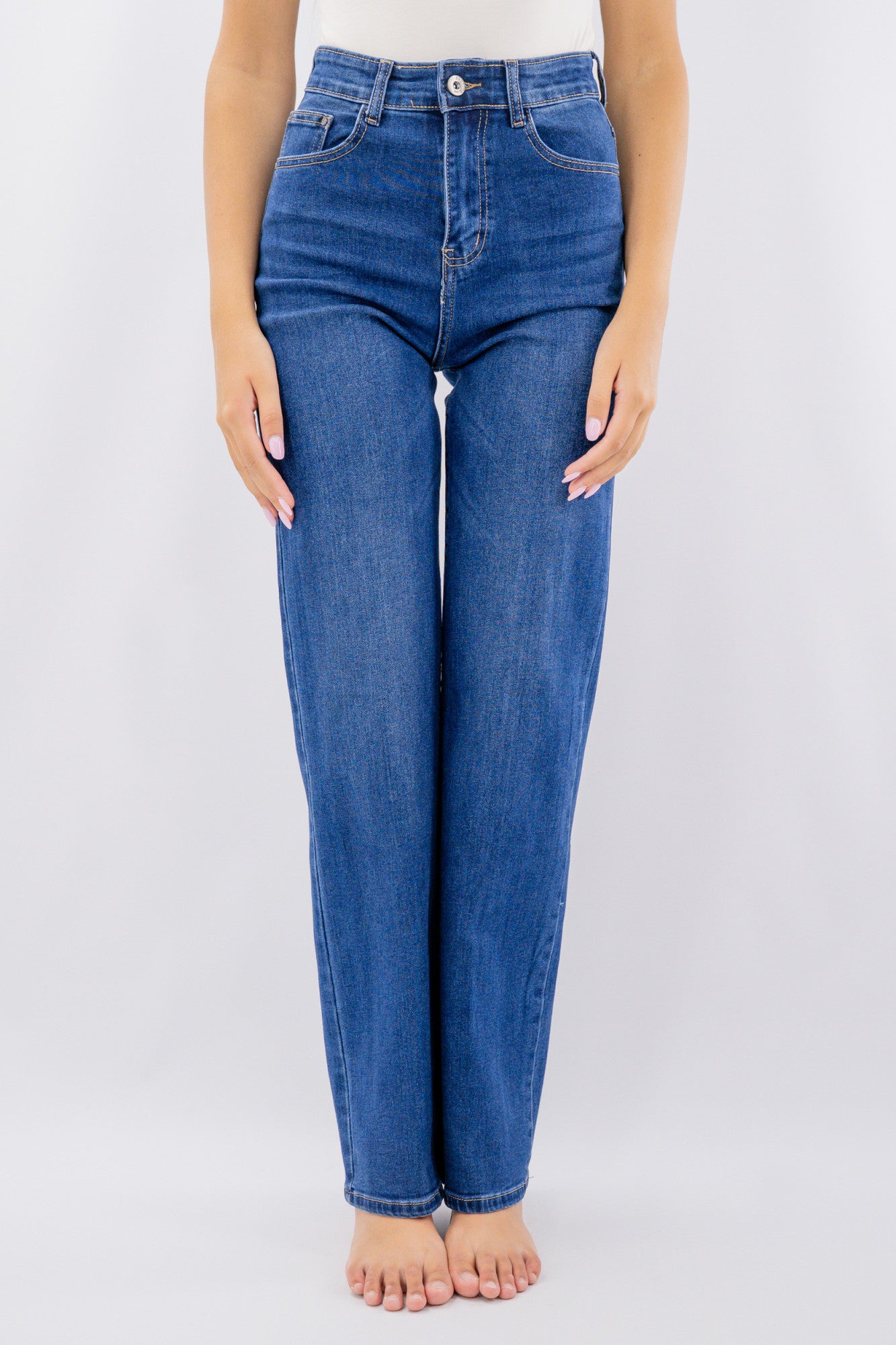 Jeans dritto elasticizzato a vita alta