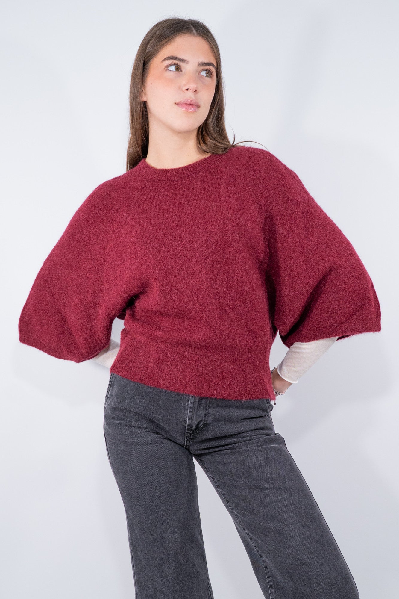 Maglia con linea a pipistrello manica al gomito