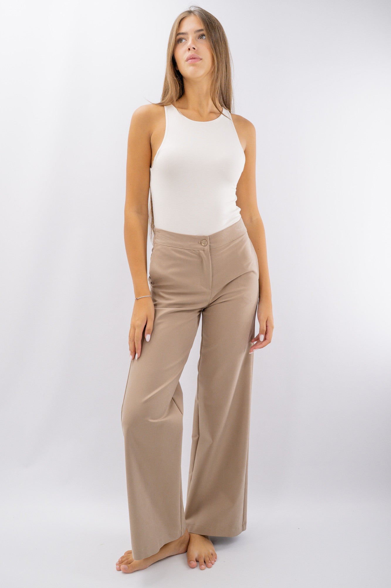 Pantalone palazzo con cinturino elasticizzato posteriormente