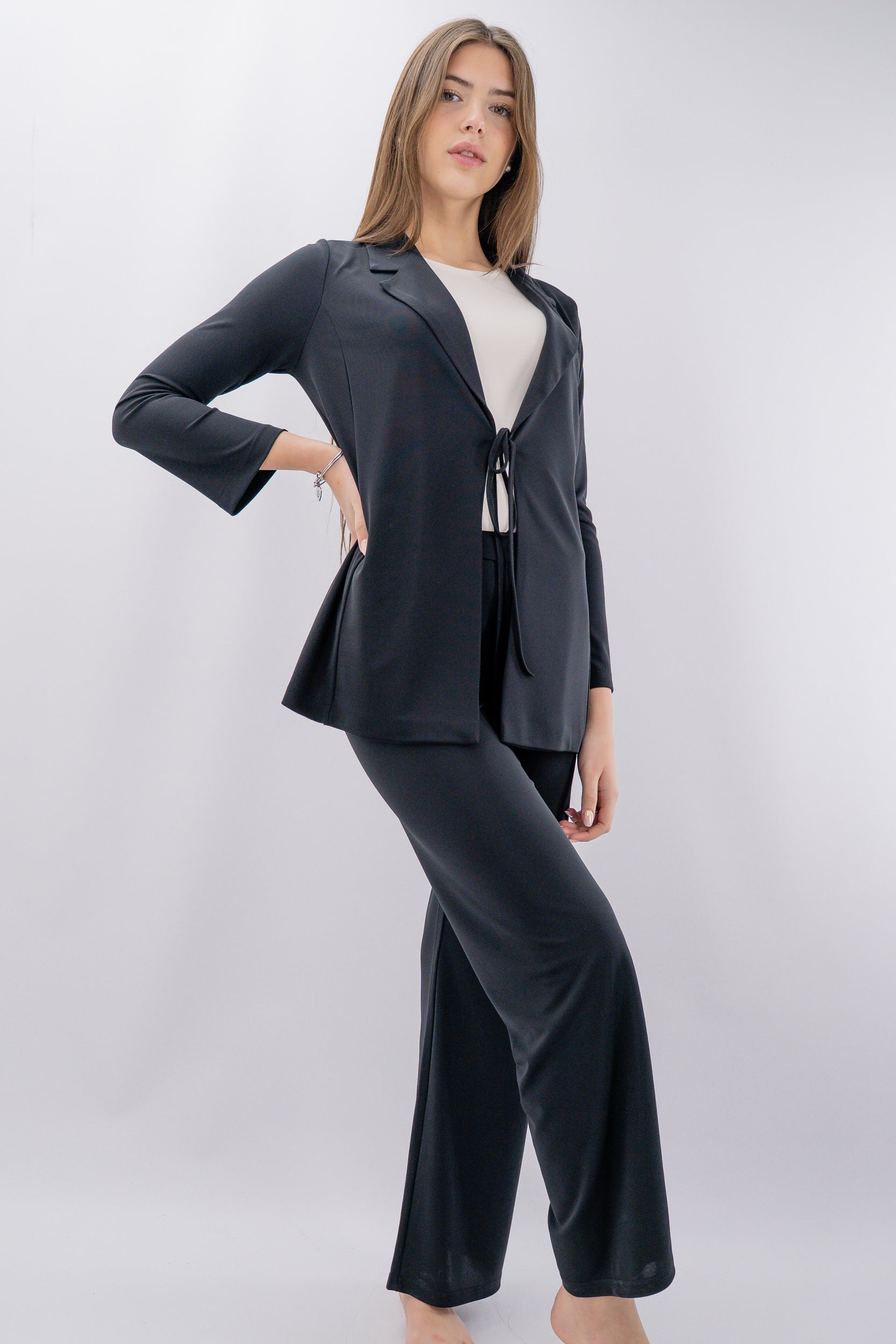Blazer fluido con chiusura allacciata