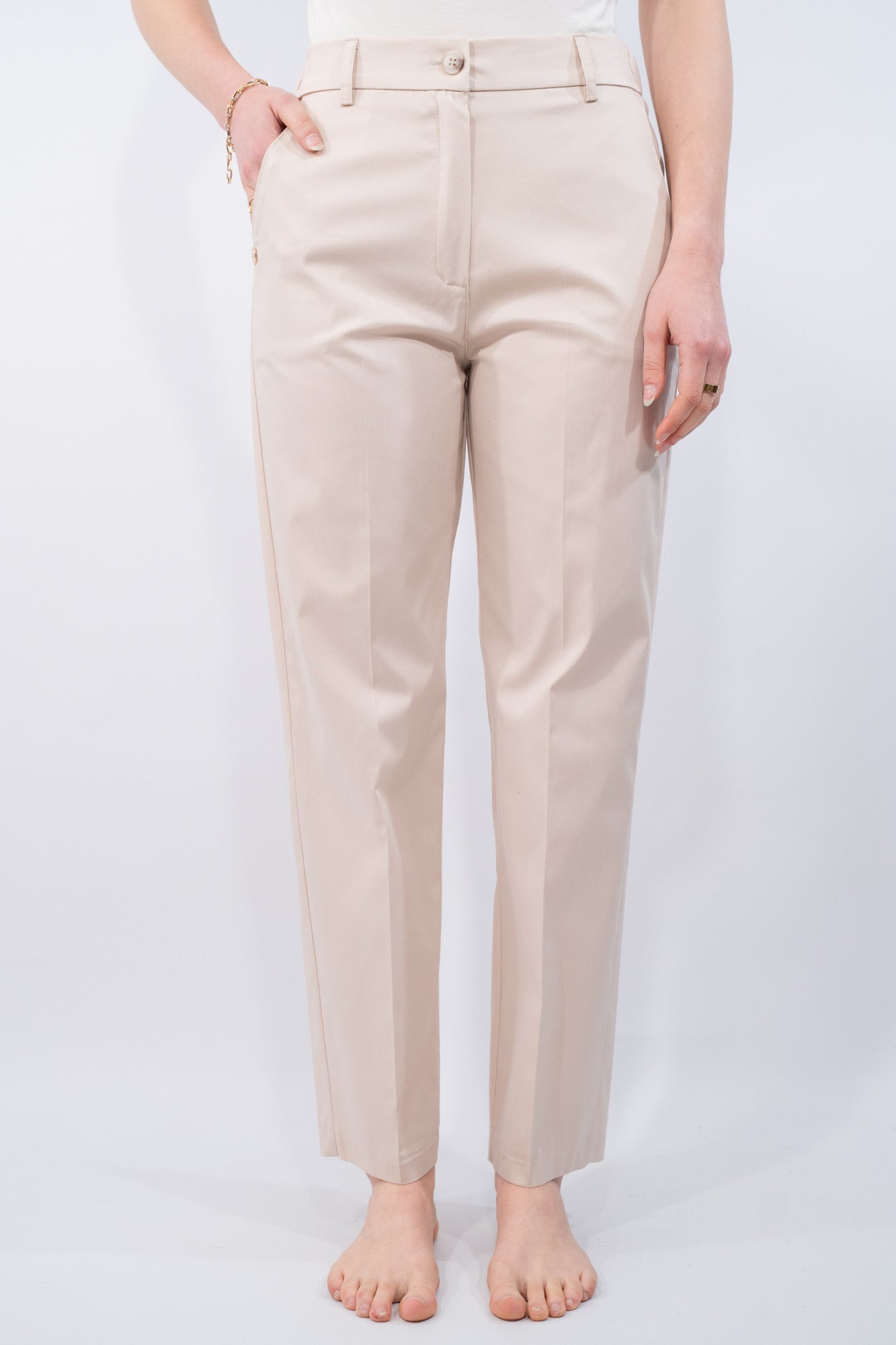 COLOR::BEIGE::2