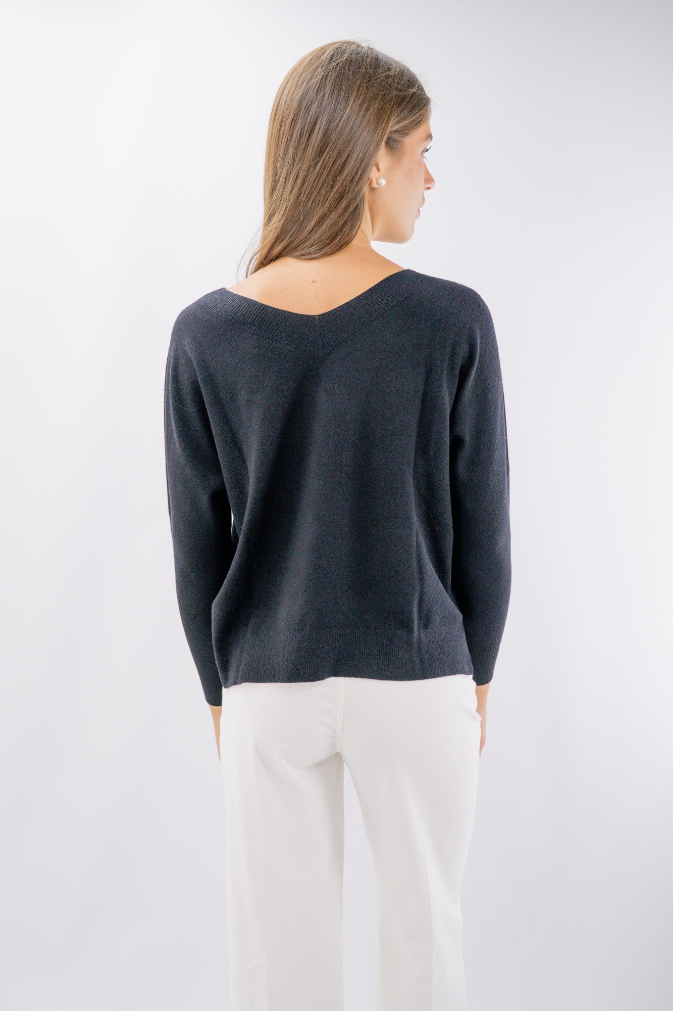 Maglia scollo a V fronte e retro